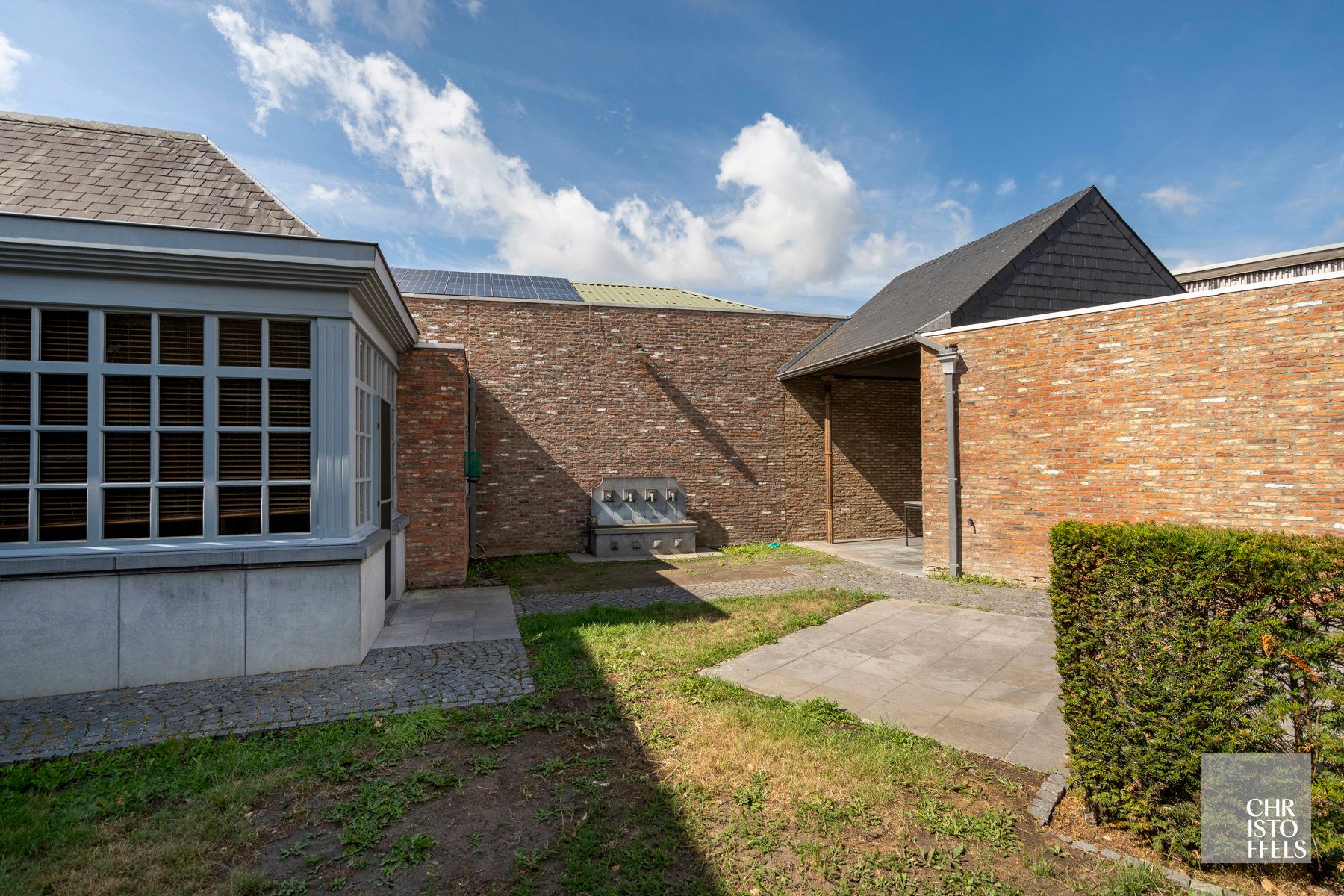 Karaktervol herenhuis (230m²) met stadstuin en centrale ligging in Hoeselt foto 17