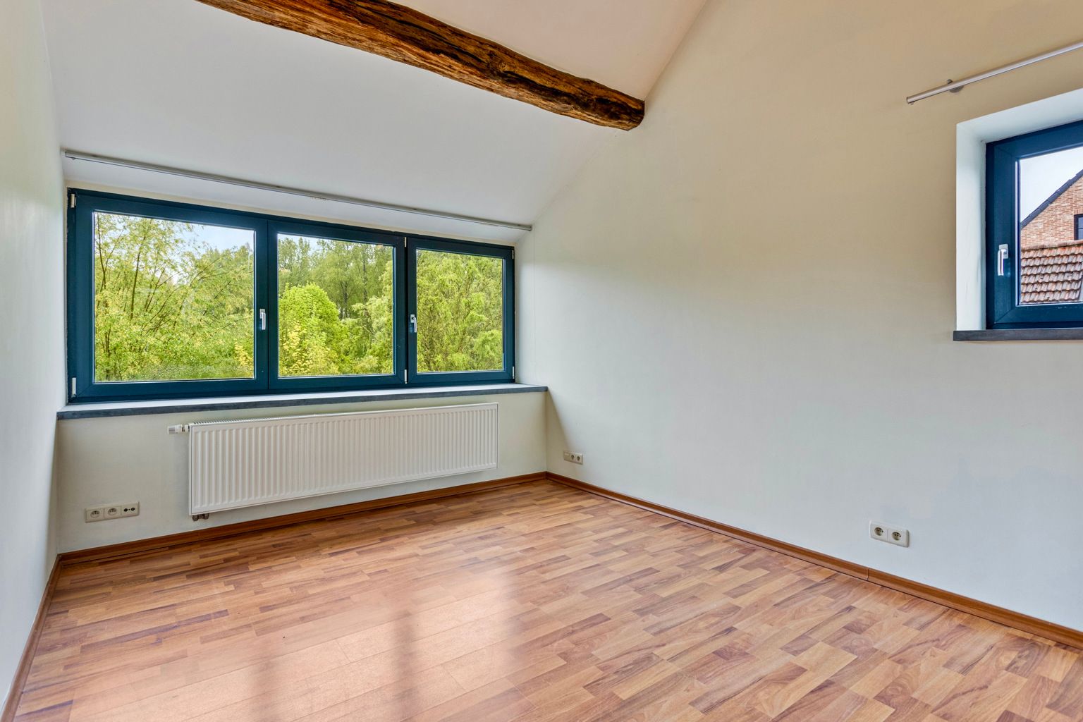 GERENOVEERDE WONING MET TUIN IN BOUTERSEM foto 13