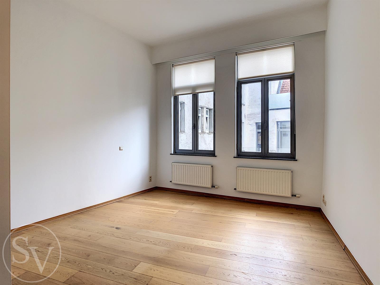 Top appartement met 2 slaapkamers en parking. foto 8