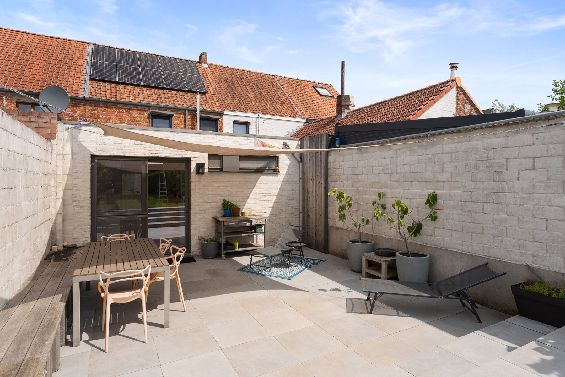 Volledig gerenoveerde 3-slpkamerwoning met tuin in Wetteren! foto 12