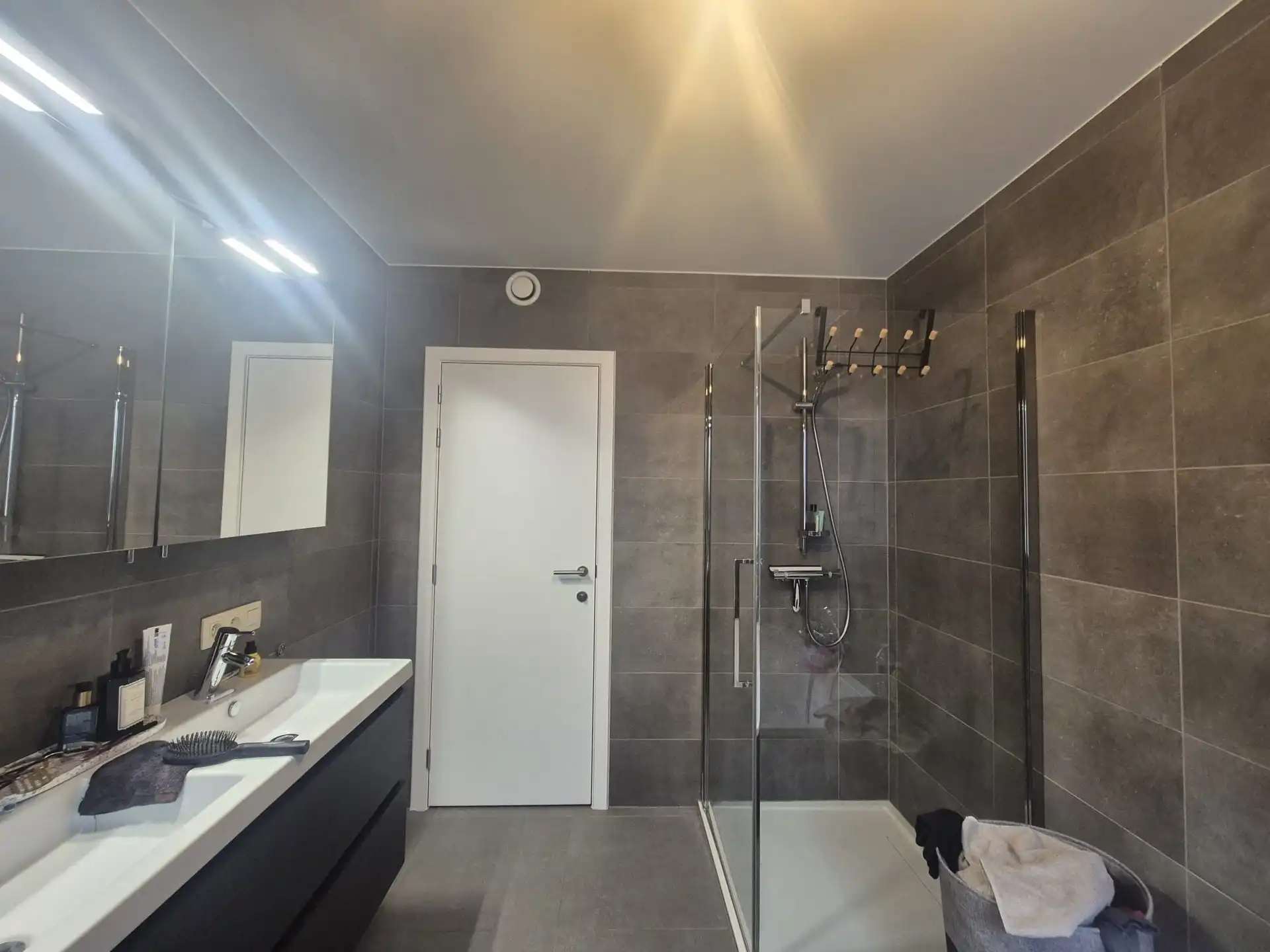 Recent appartement met 2 slaapkamers in centrum Wetteren.  foto 21