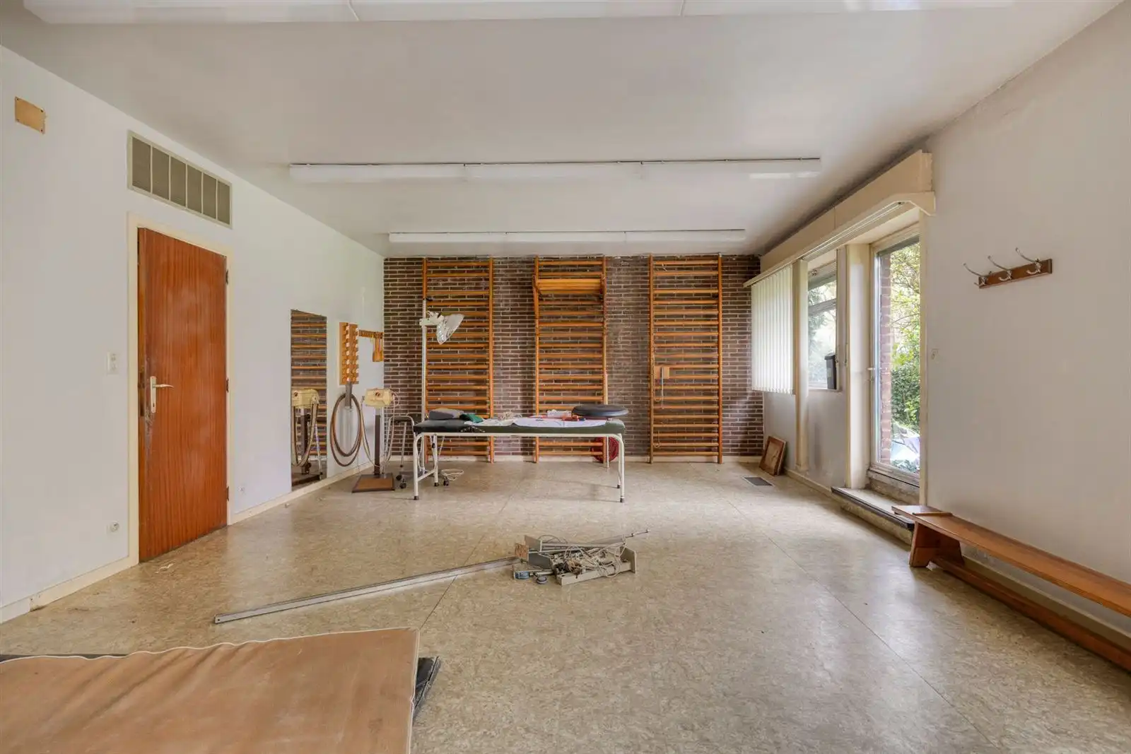 Ruime woning met 4 slaapkamers te Huizingen foto 27