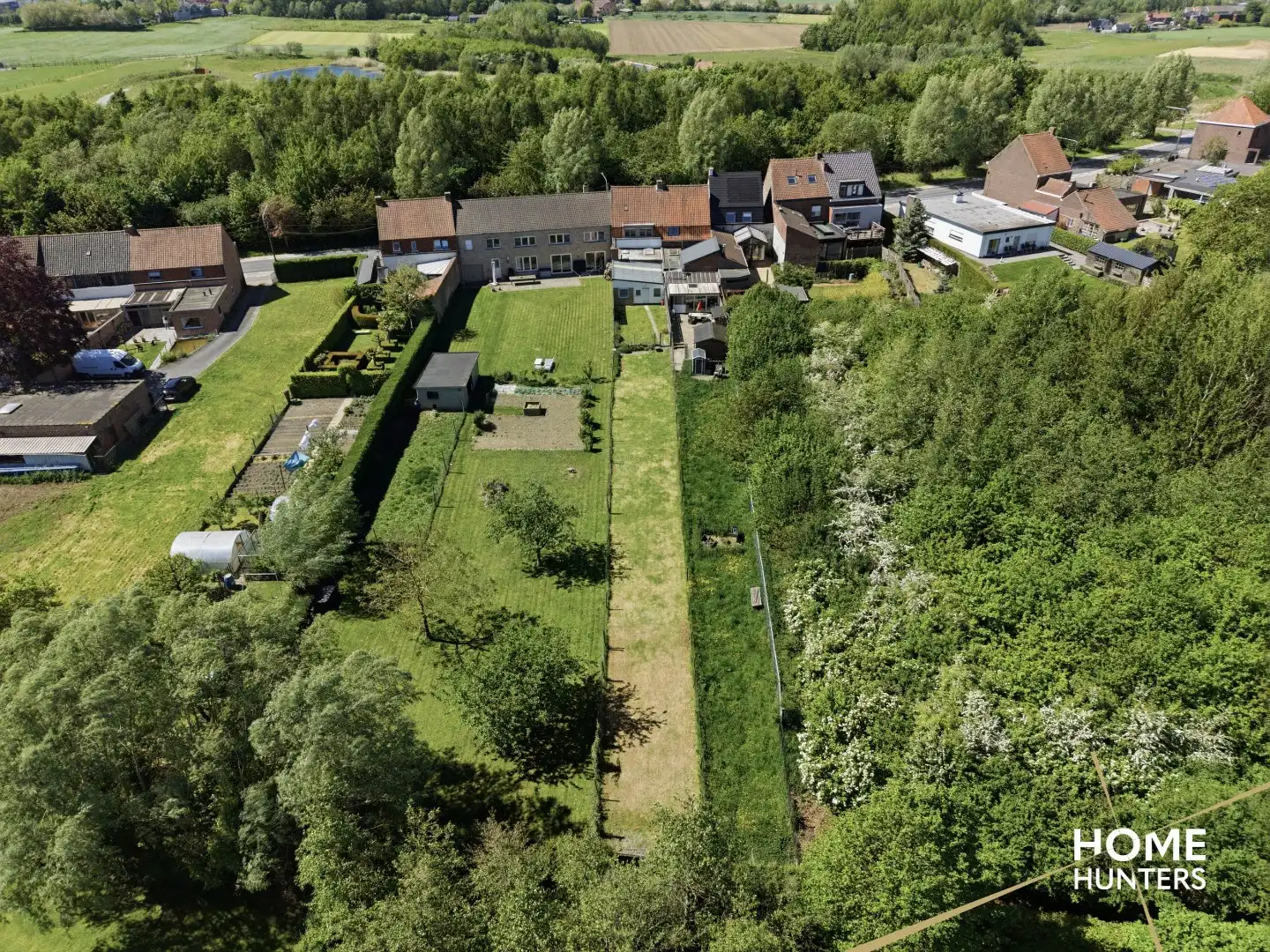 Te renoveren woning met 3 slaapkamers en gigantische tuin in Aalbeke foto 32