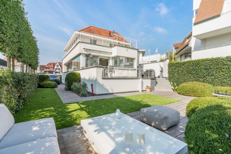 LUXUEUZE VILLA OP 150 M VAN HET STRAND TE KNOKKE (CASINO) foto 39