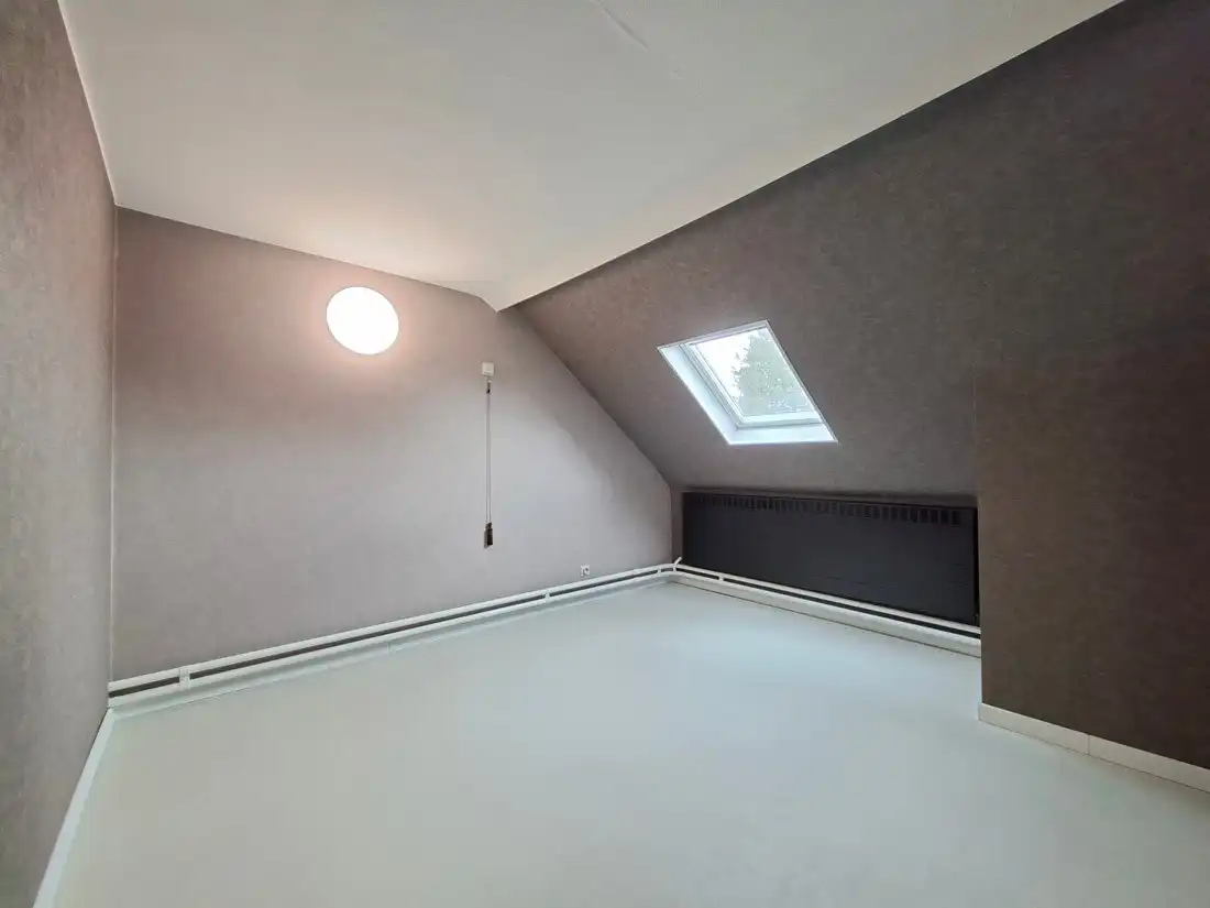 Leuk gerenoveerde rijwoning te Kiewit (Hasselt) foto 10