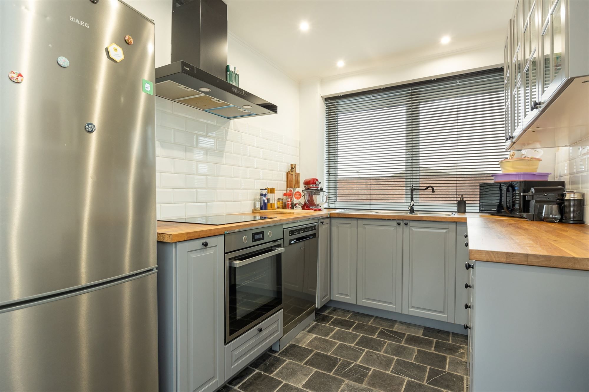 Lichtrijke app. met 3 slpk. en veranda  foto 7