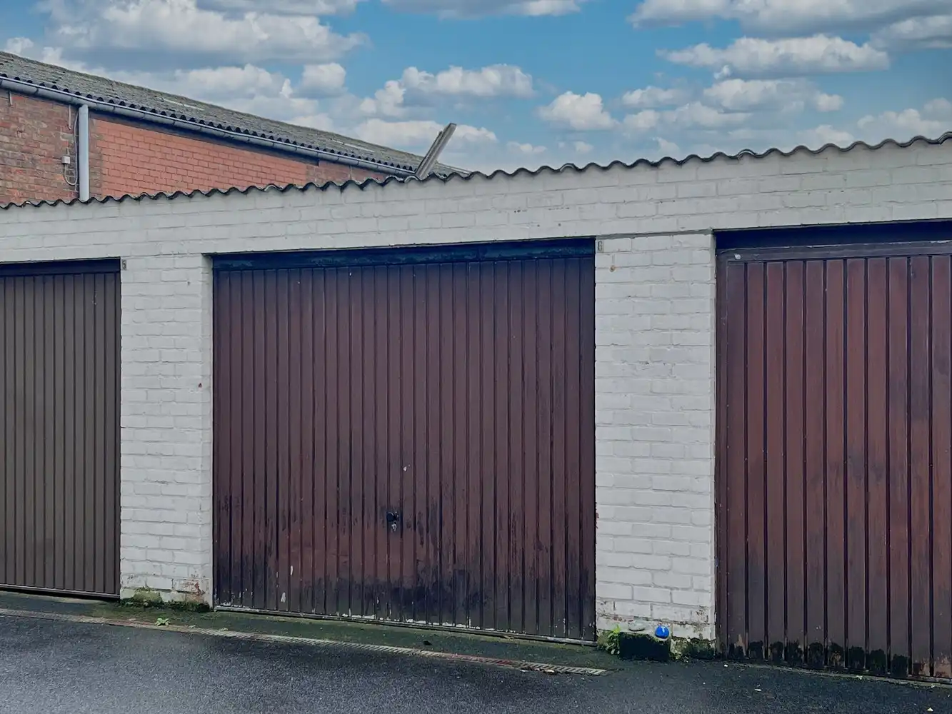 Instapklare 2-slaapkamerappartement met garage in Aartrijke - een echte aanrader! foto 8