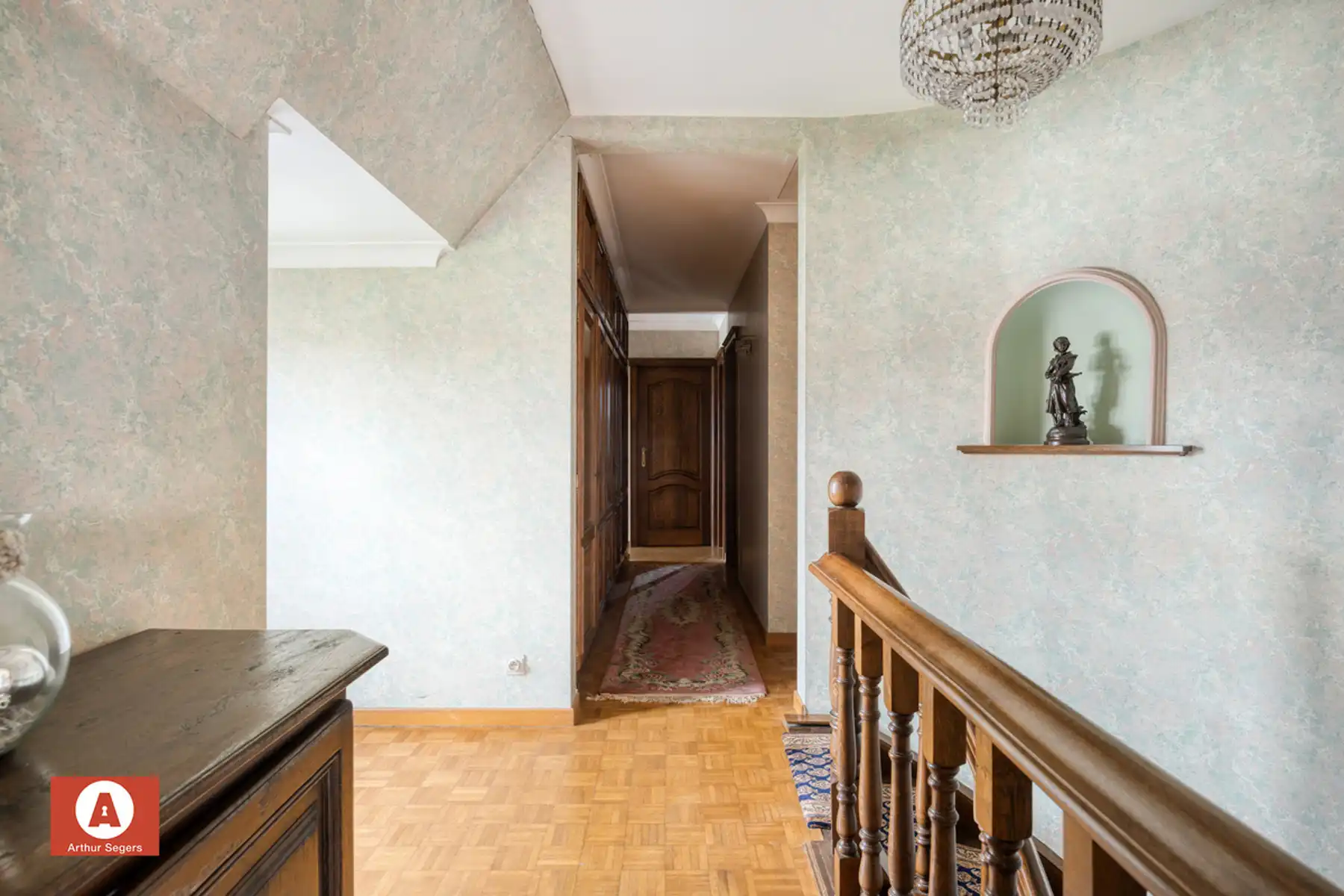 Uitzonderlijk ruime en rustig gelegen villa op 17a 32ca foto 13