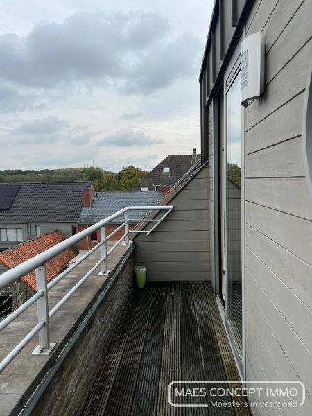 Duplex 2 slaapkamerappartement met balkon in Anzegem te huur foto 6