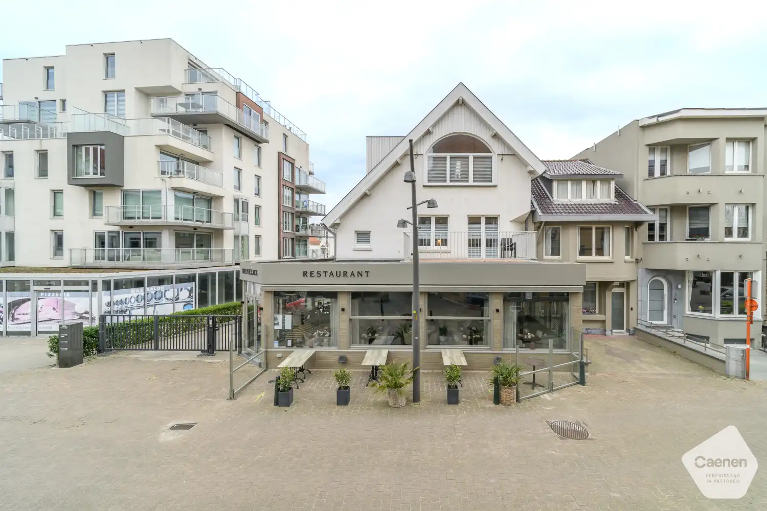 Ruim en lichtrijk appartement te koop in hartje De Panne foto 23