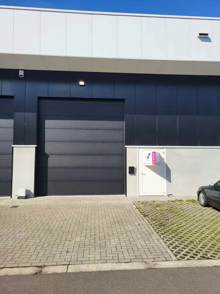 KMO-unit met kantoortje foto 2