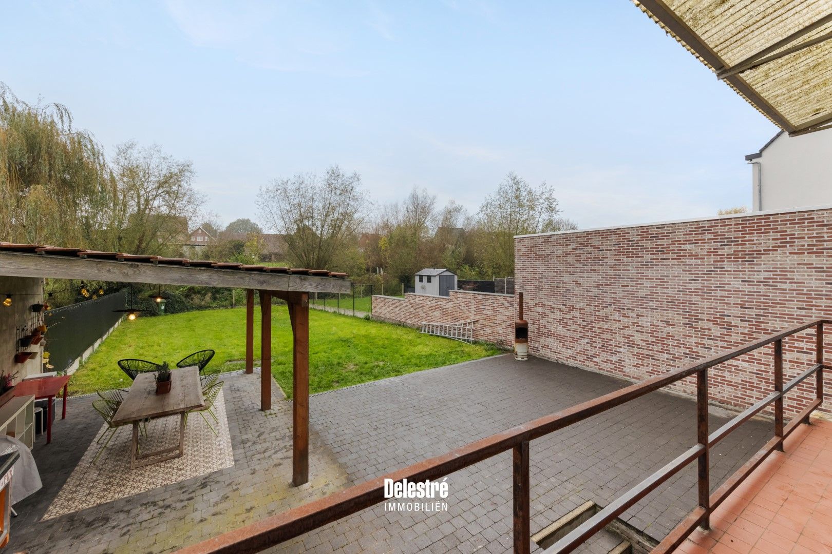 COMPLEET GERENOVEERDE STARTERSWONING MET ZALIGE TUIN  foto 14