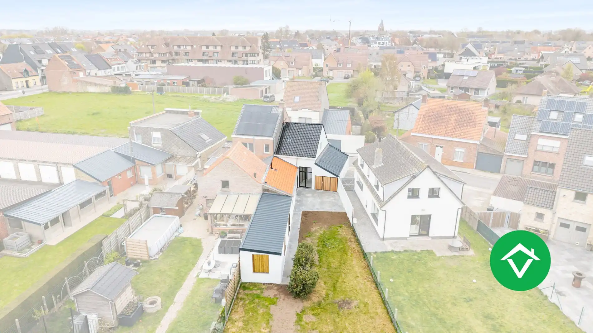 Volledig gerenoveerde woning (EPB B) met garage op topligging te Eernegem foto 29