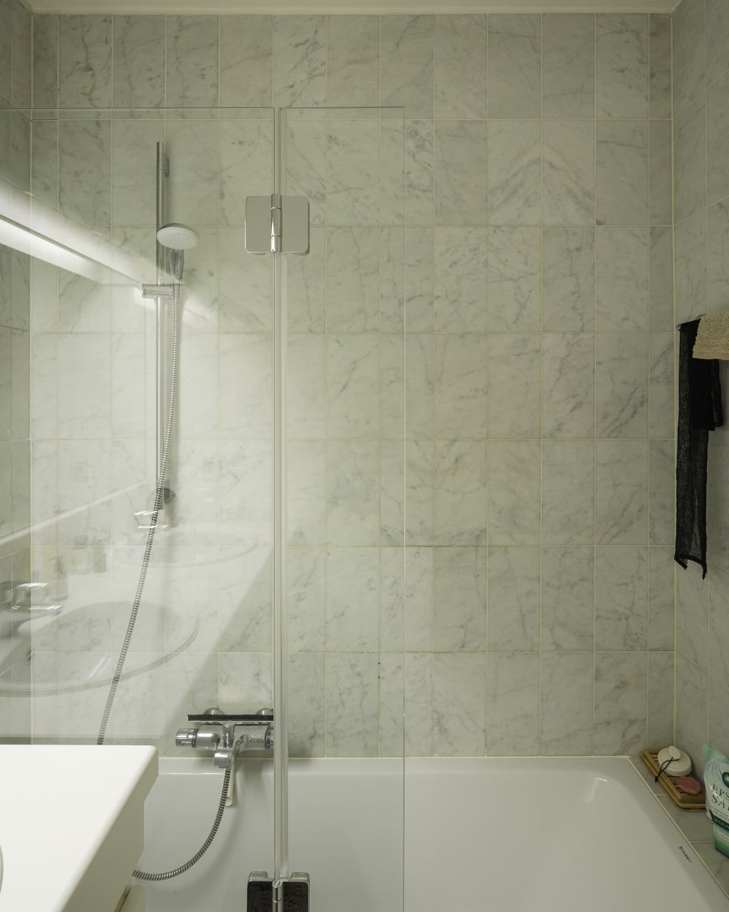 Licht op te frissen penthouse met 4 slaapkamers, meerdere zonneterrassen en een adembenemend uitzicht over de Leie en de Bijloke. Aankoop staanplaats. foto 22