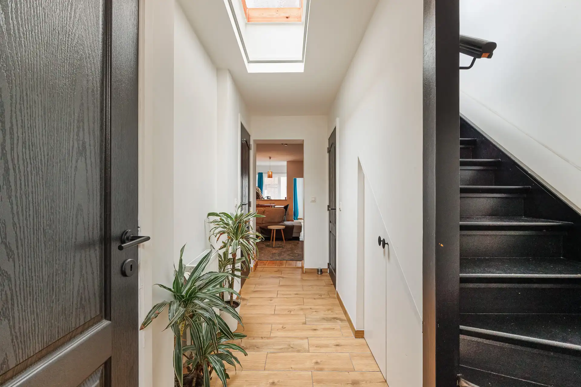 Instapklare gezinswoning met 3 slaapkamers en tuin! foto 11