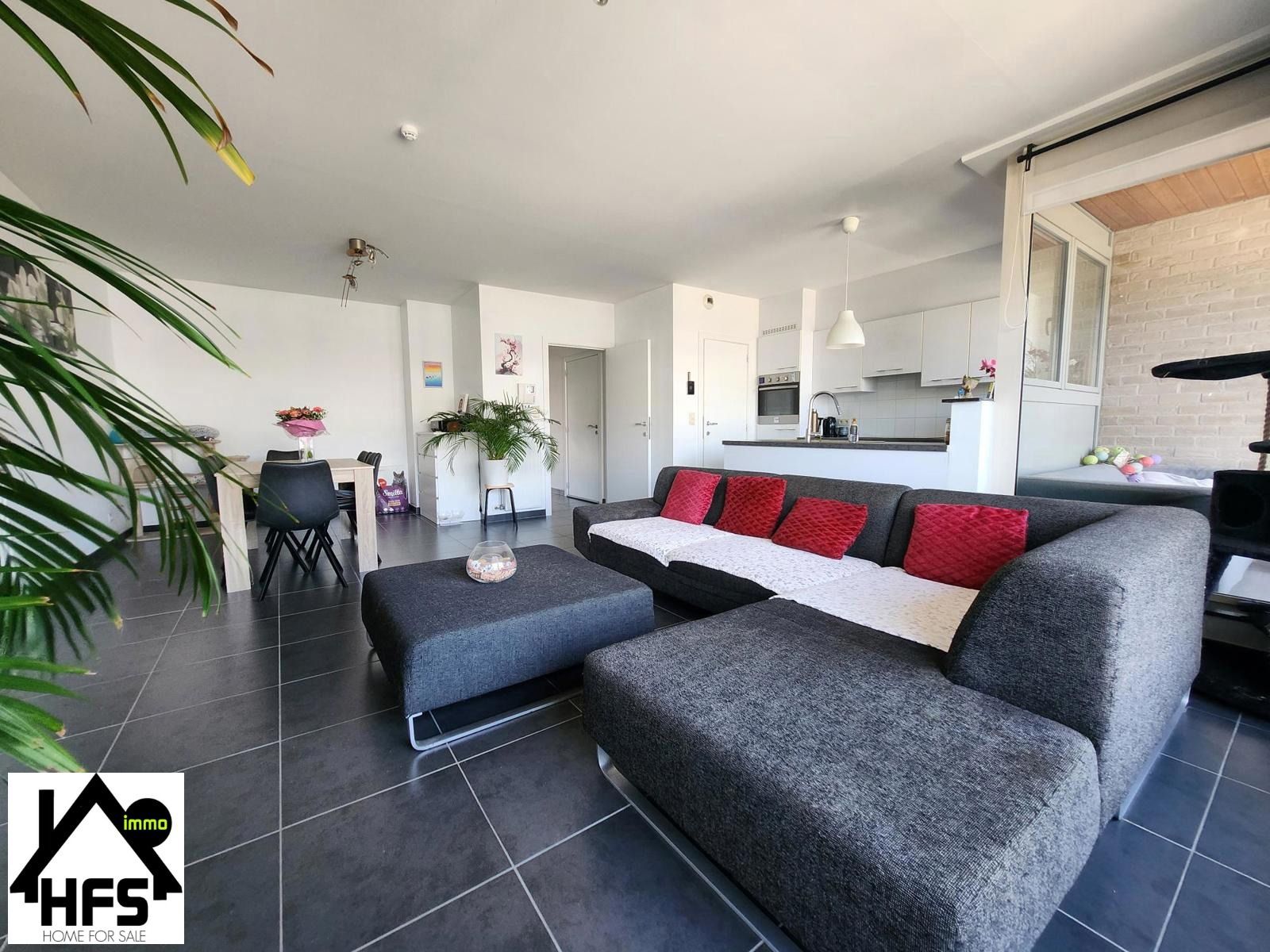 Ruim rustig gelegen appartement, incl staanplaats! foto 6