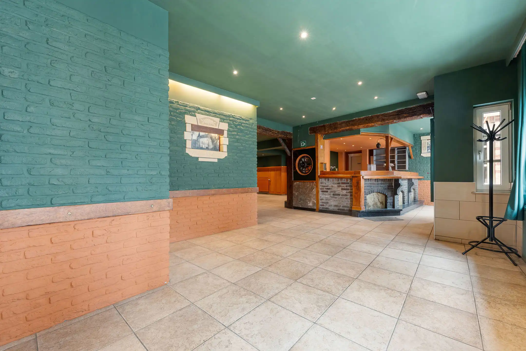 Woning met 315m2 bewoonbare opp. te Zussen foto 14