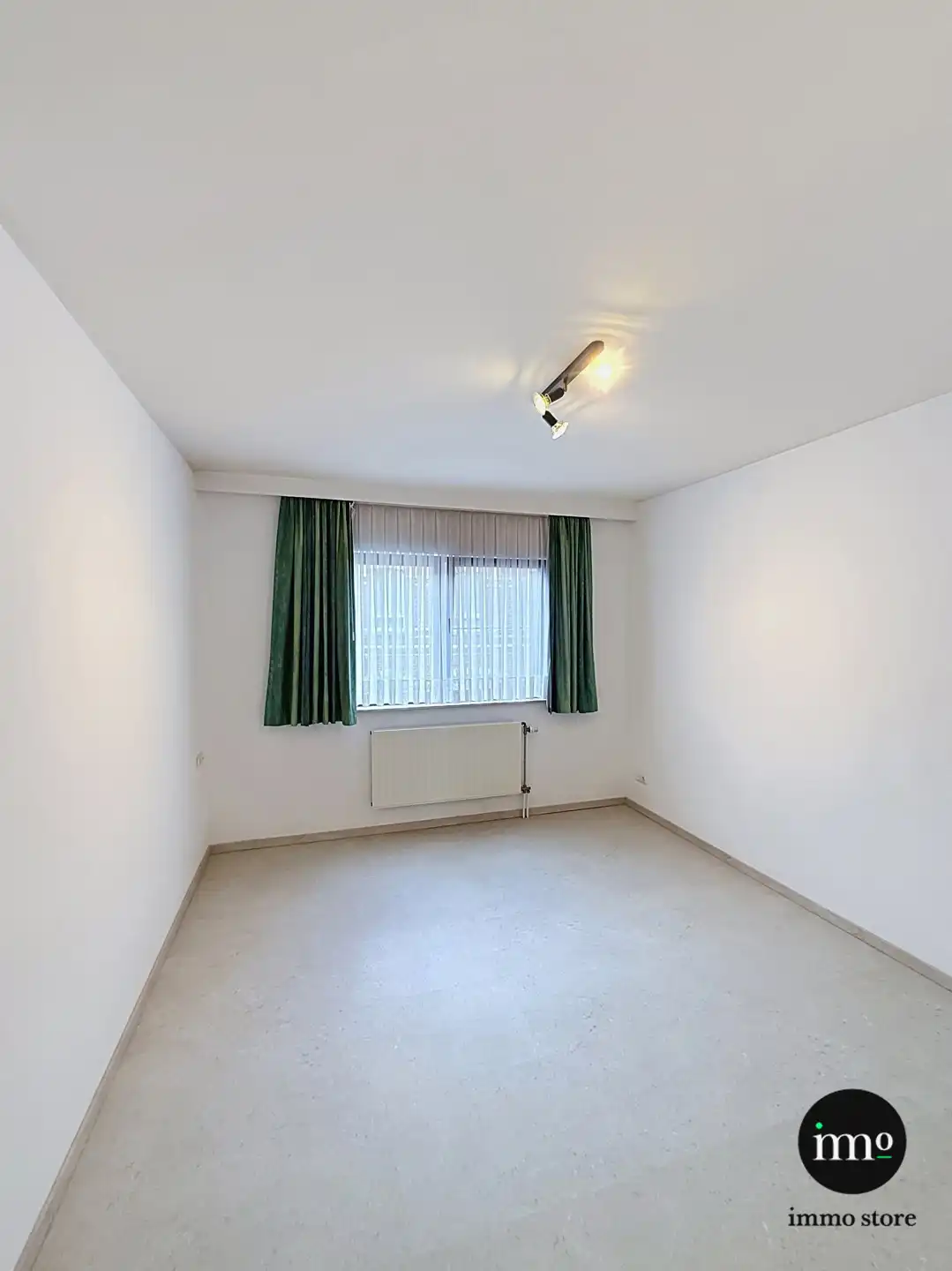 Appartement in Hartje Halle Met 2 slaapkamers en 2 terrassen! foto 9