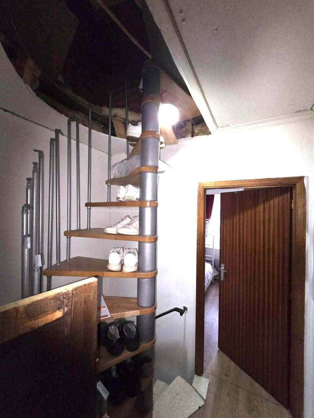 Charmante bel-etagewoning met 3 slaapkamers, ruime garage en zolder foto 8