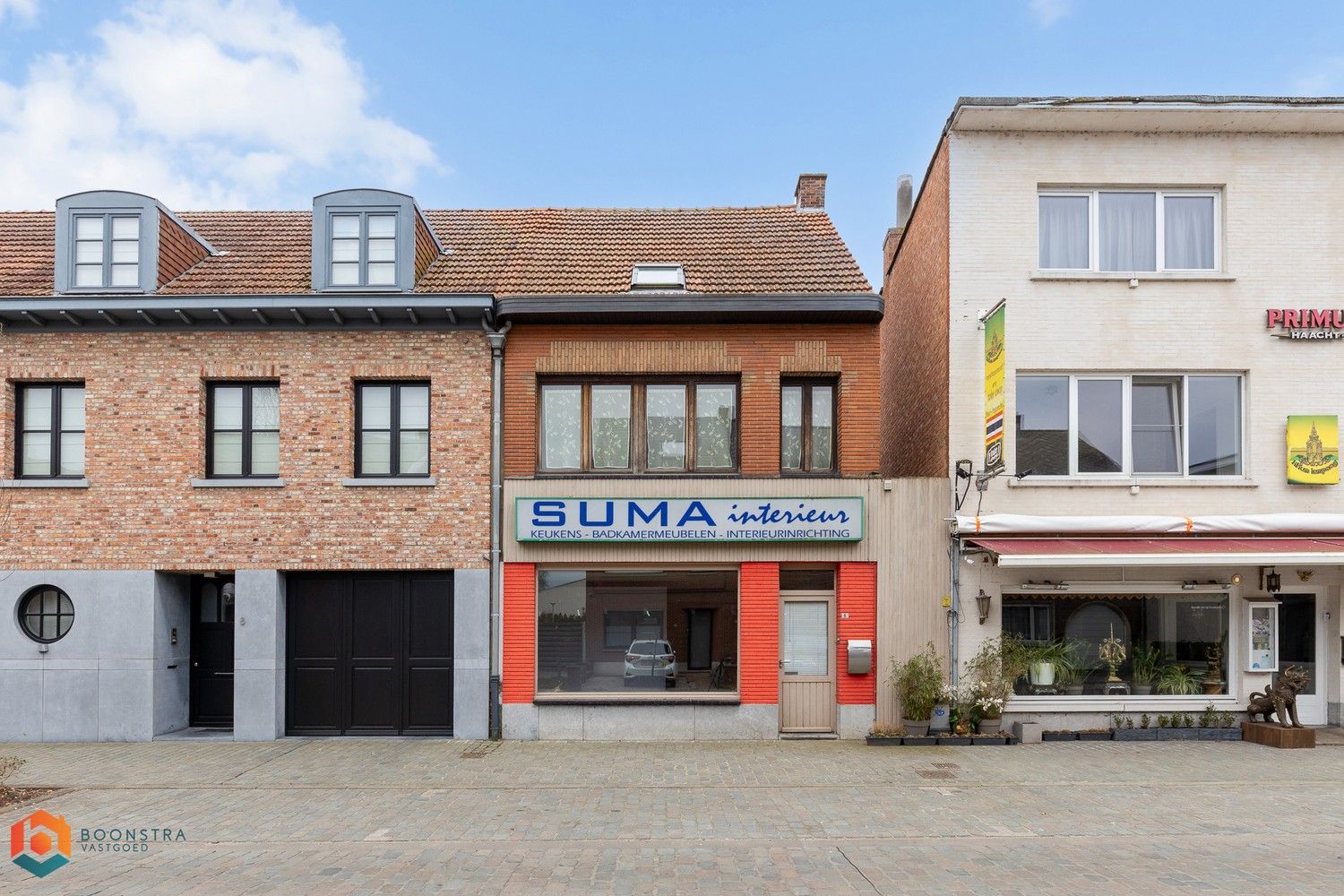 Te renoveren handelsgelijkvloers met woonst in het centrum van Itegem foto {{pictureIndex}}