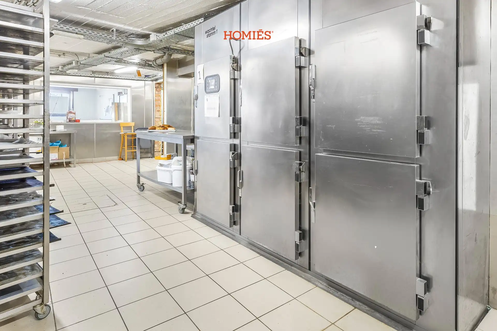 Volledig uitgeruste handelsruimte op strategische locatie foto 12