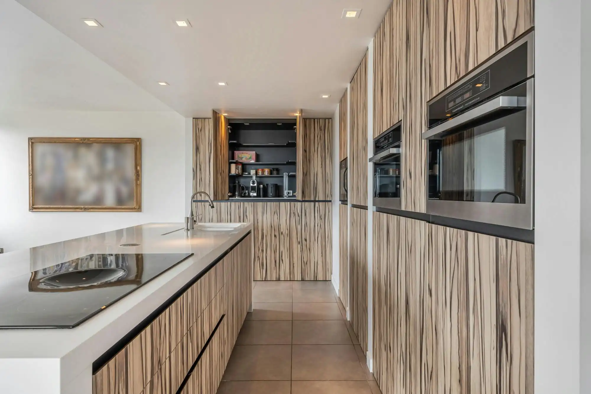  Exclusief hoekappartement aan het water met ruim zonneterras foto 9