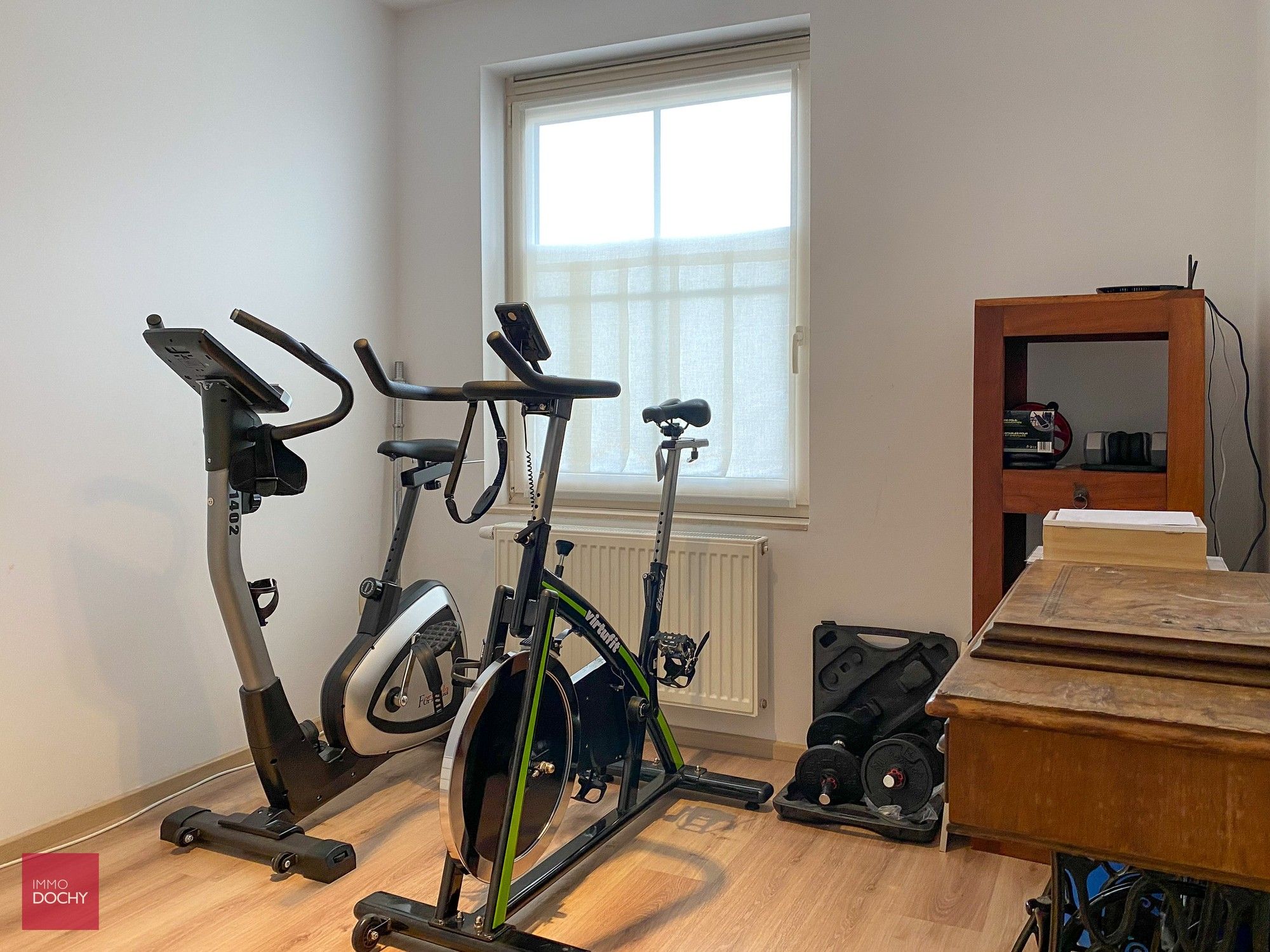 Mooie instapklare recente woning | Izegemstraat foto 8