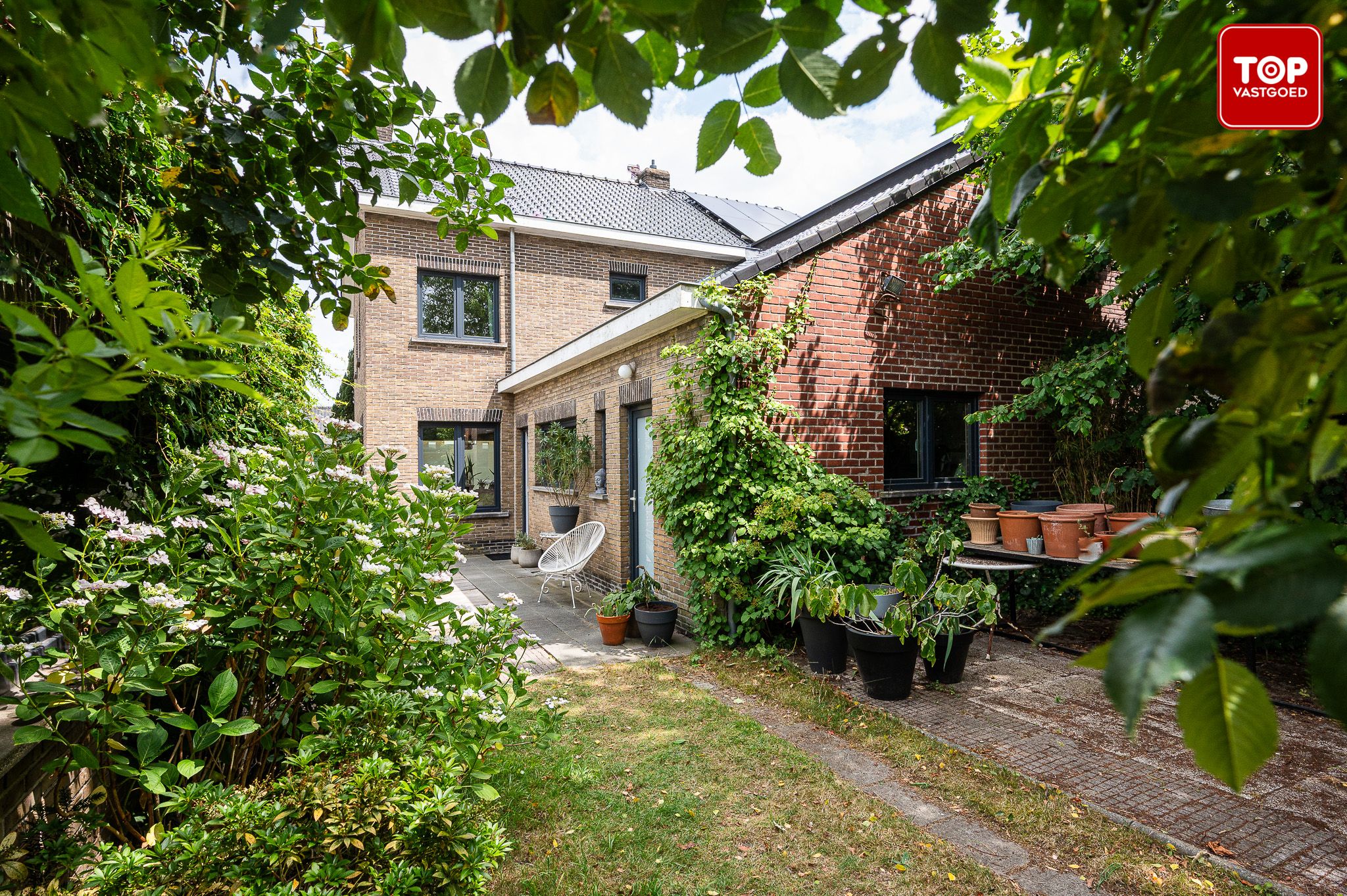 Lichtrijke gezinswoning met prachtige tuin in Merelbeke foto 28