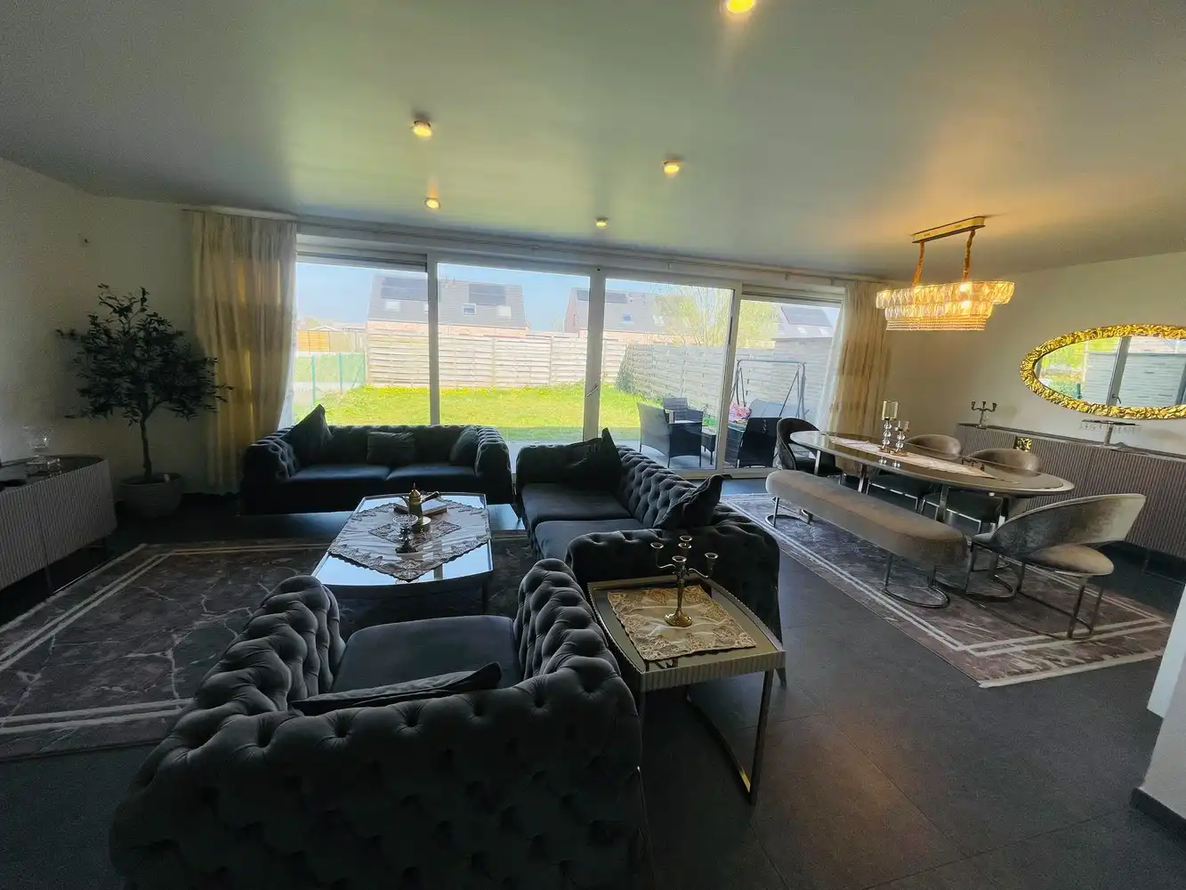 Waardamme , rustige residentiële ligging , RECENT gebouwde LICHTRIJKE ENERGIEZUINIGE woning met 4 SLAAPKAMERS, omheinde TUIN, OPRIT EN GARAGE. foto 4