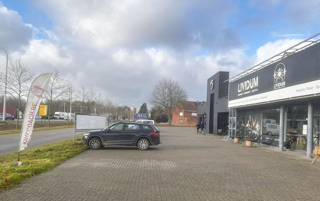 MOOIE BAANWINKEL 604 M2 NAAST E-5 MODE foto 2