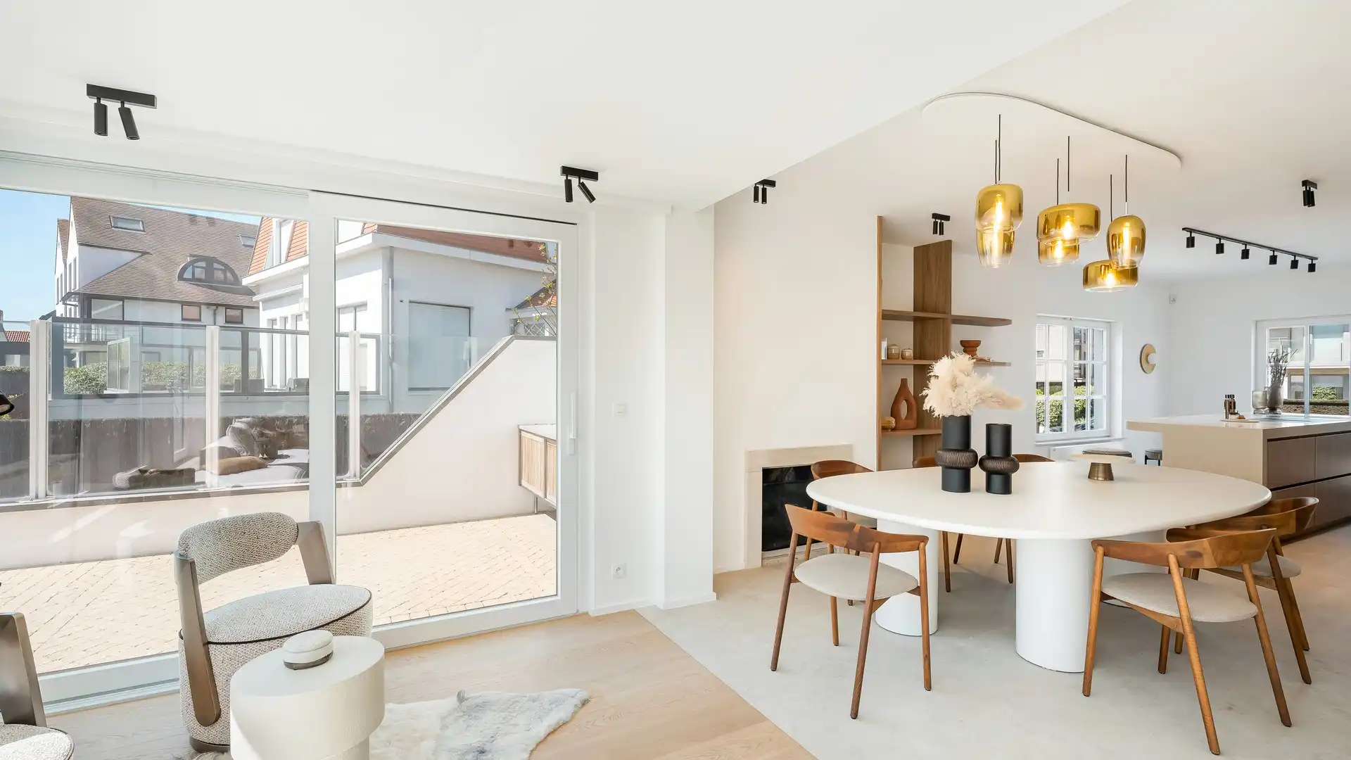 Exclusief gerenoveerde villa op een absolute toplocatie foto 11