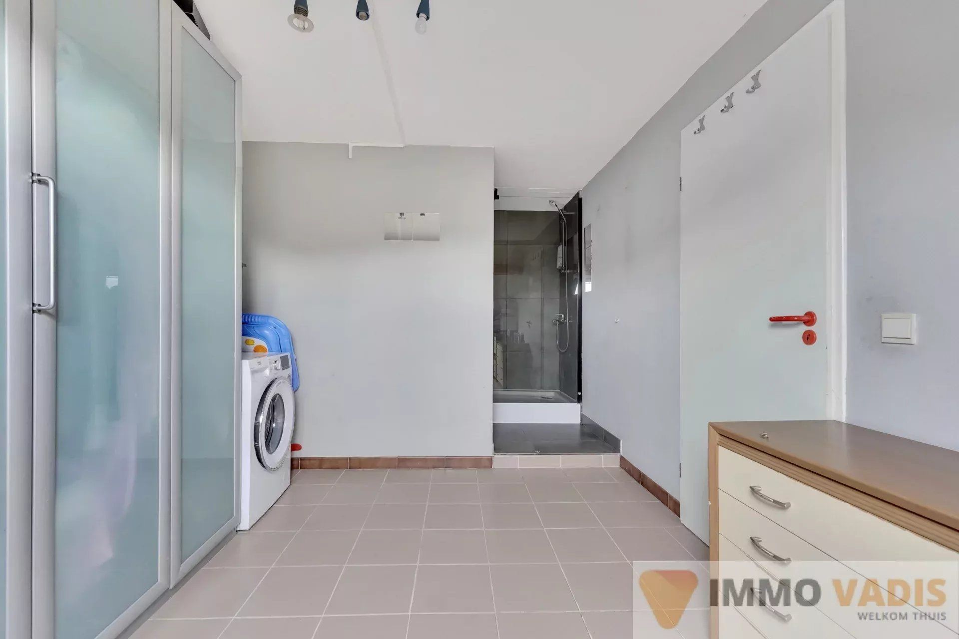 Charmant duplex appartement met autostaanplaats foto 11