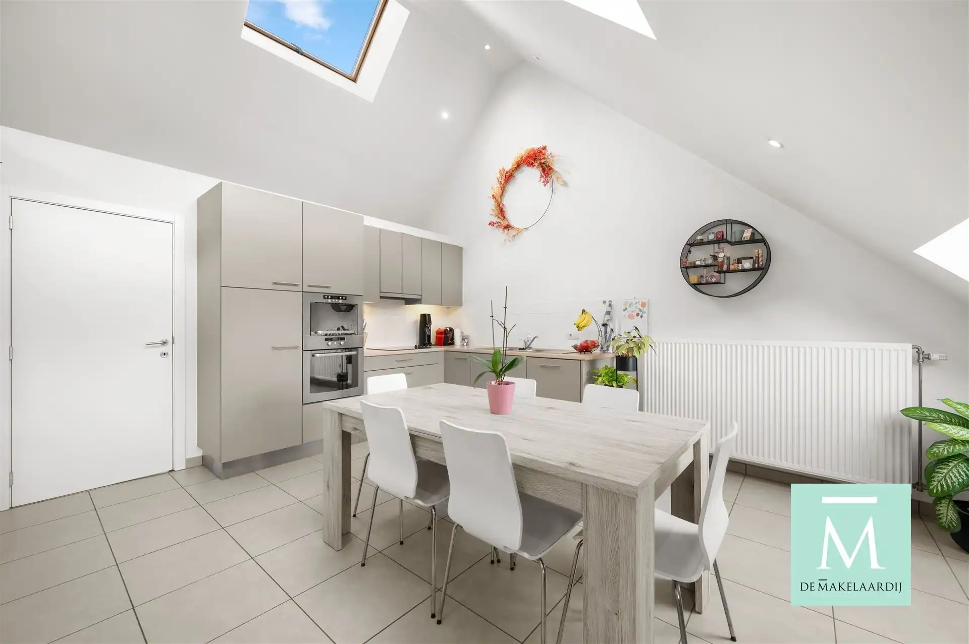 Uiterst charmant appartement met 2 slaapkamers op toploactie! foto 3