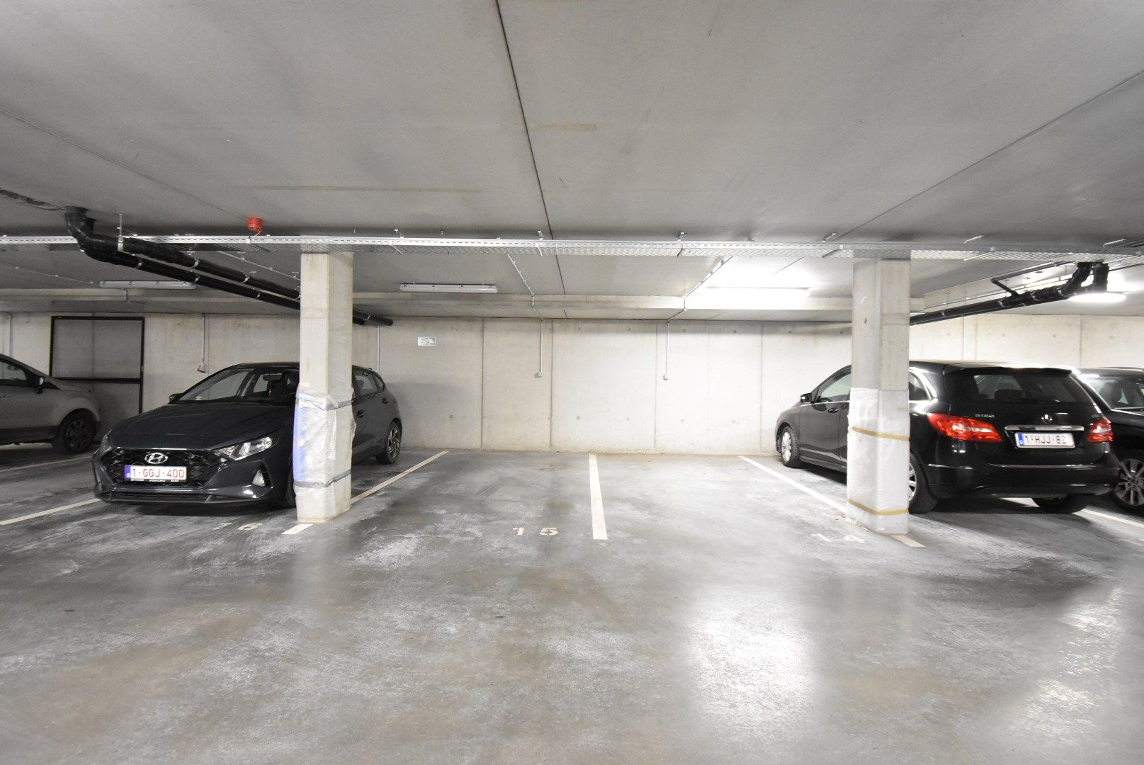 Aantrekkelijk recent gelijkvloers appartement, met 1 slaapkamer, ruim terras, privétuin en standplaats in centrum van Beverst.  foto 22