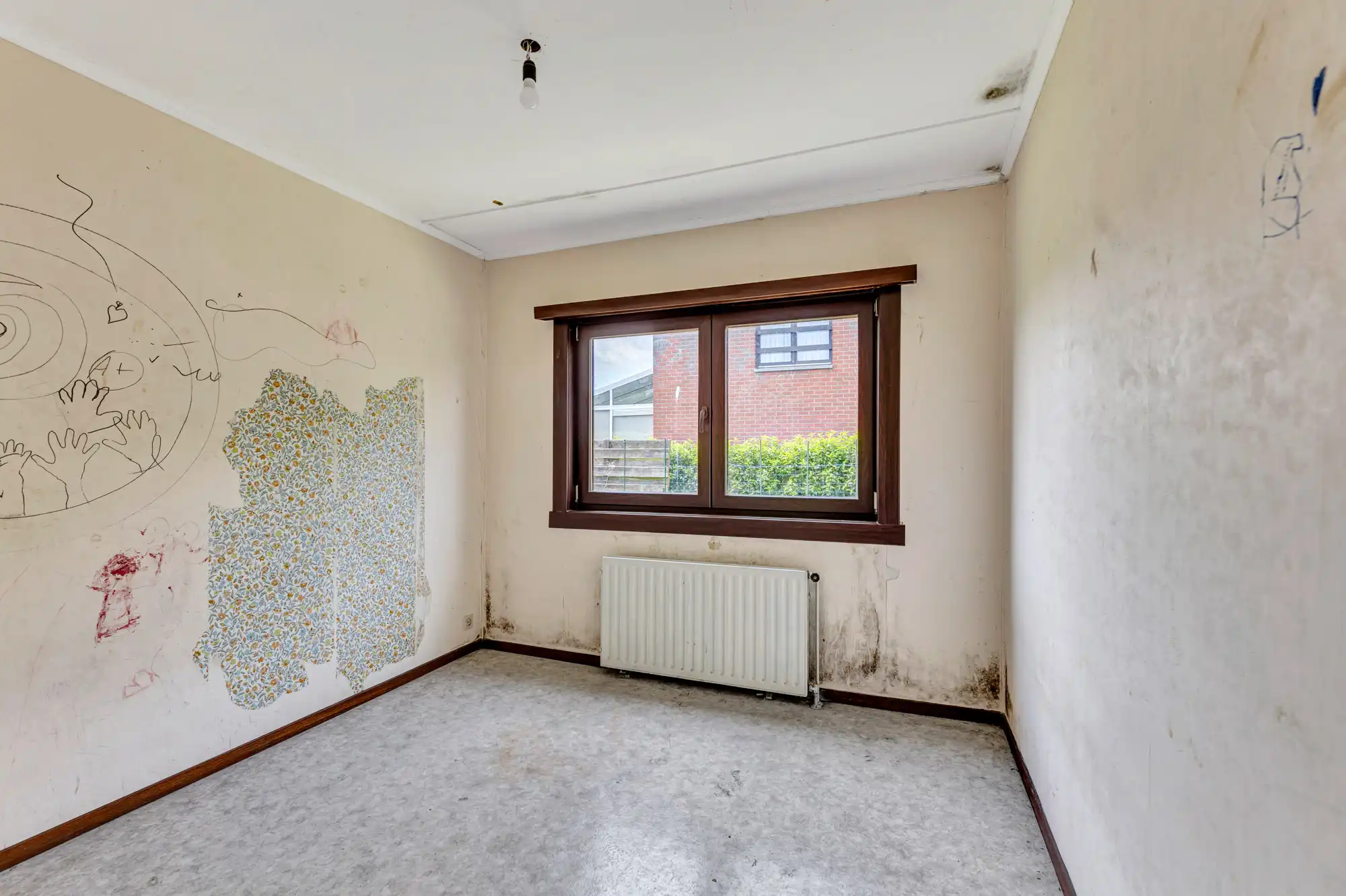 Te renoveren bungalow op een rustige locatie foto 16