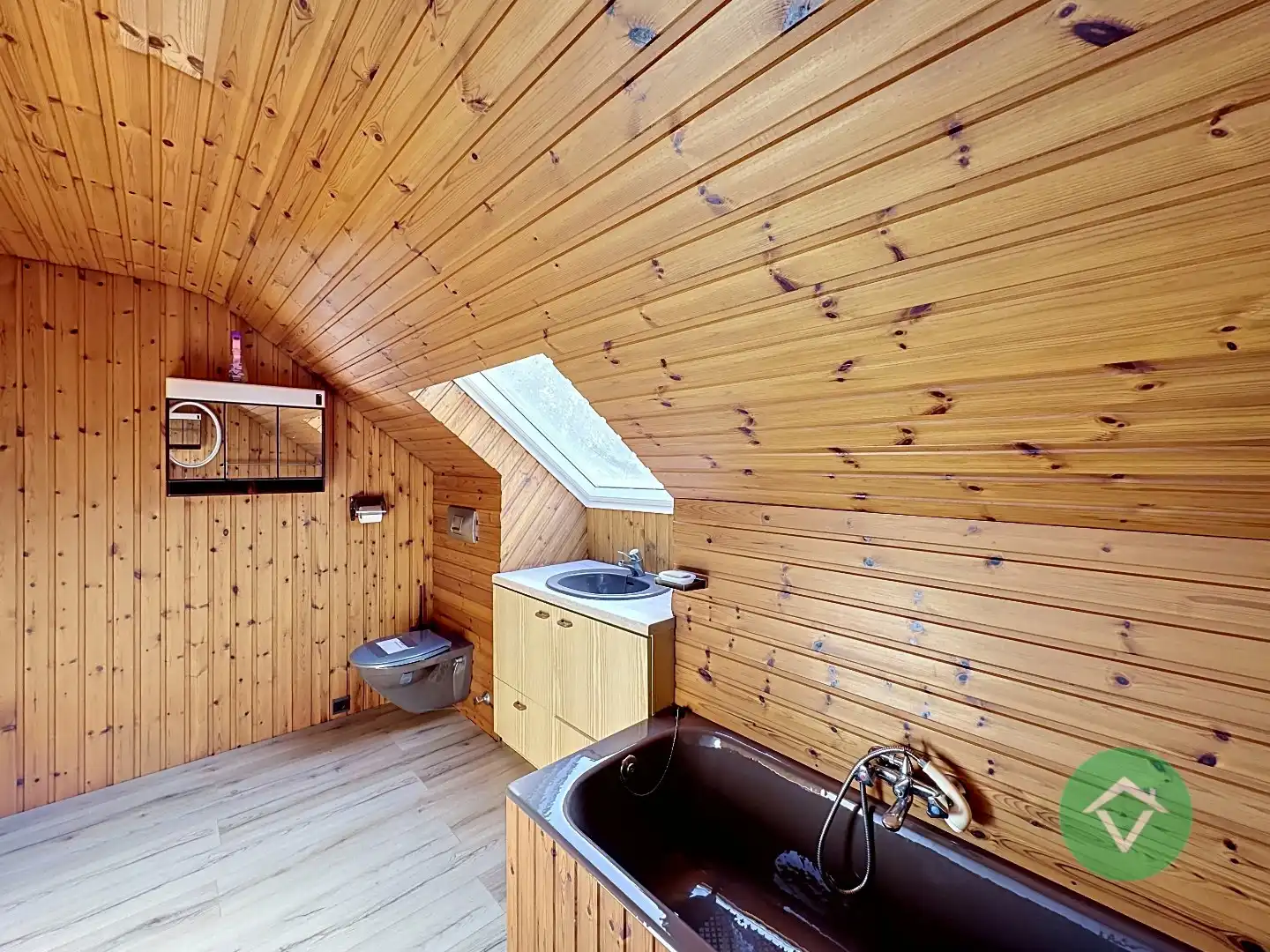 Zeer ruime en instapklare woning met veel mogelijkheden te Eernegem foto 28