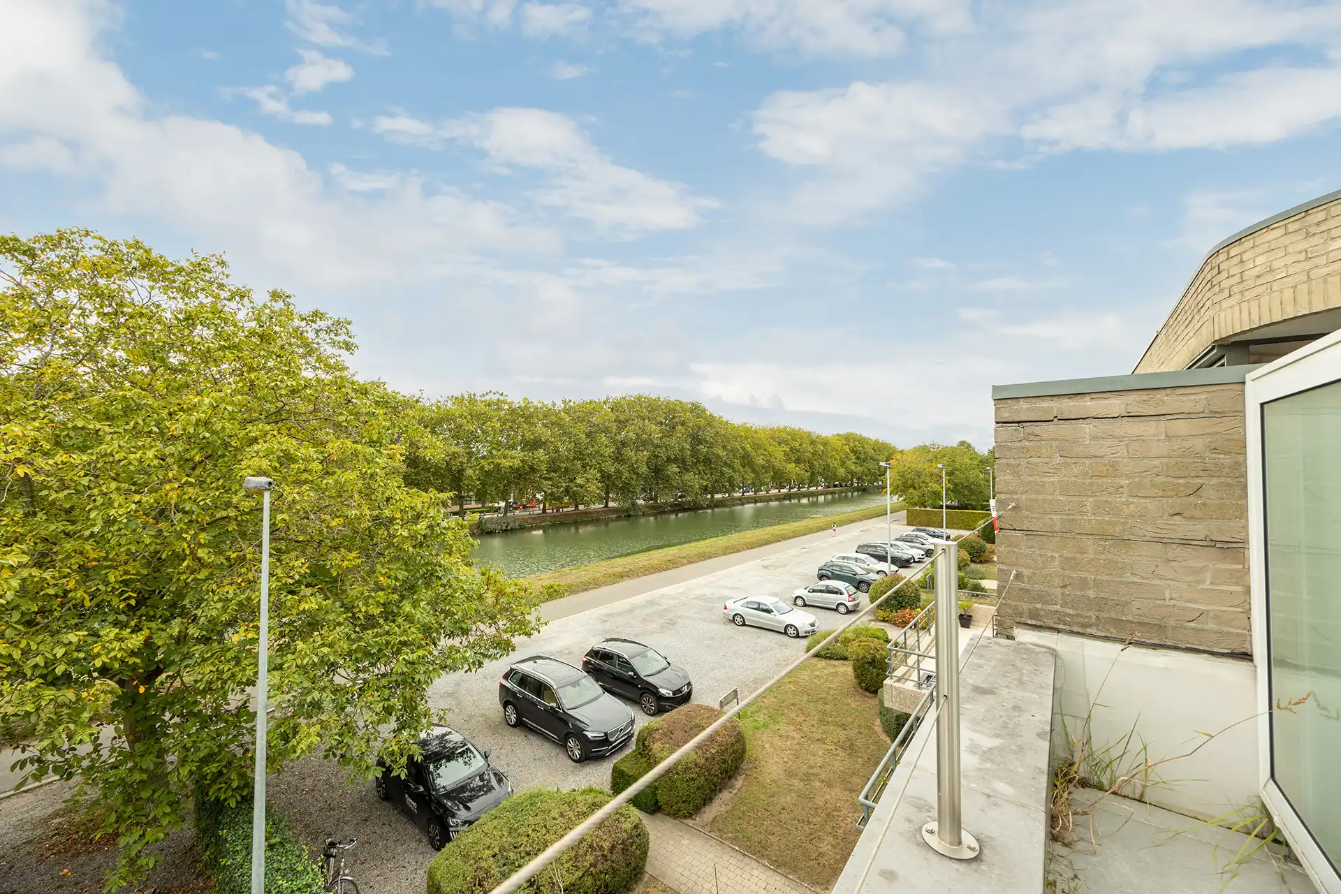 Ruim appartement van 192 m² aan de vaart in Mechelen. foto 13