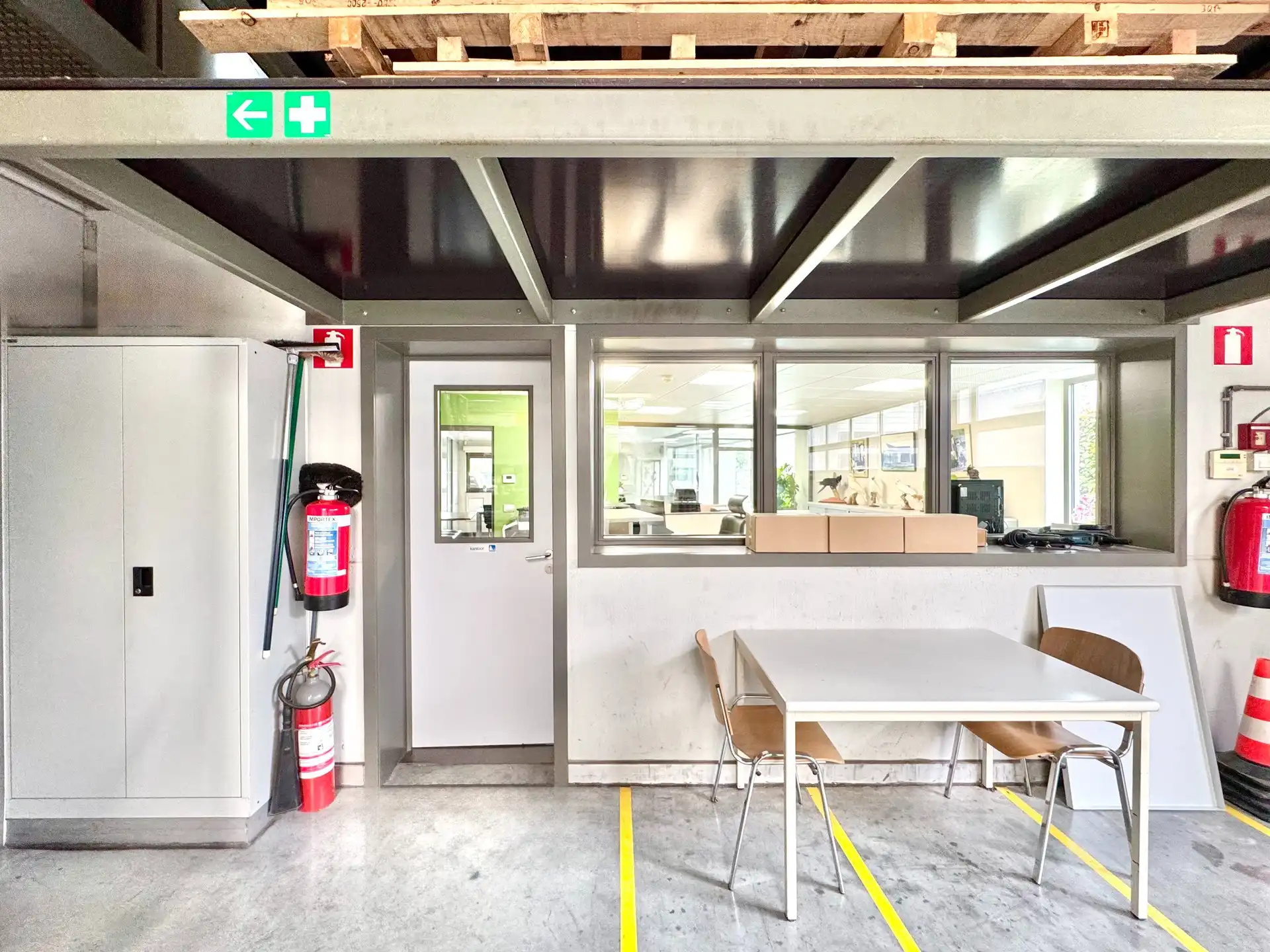 MAGAZIJN-CONSTRUCTIEHAL | KANTOOR | TRIPLEX APPARTEMENT | 1.147 M² foto 16