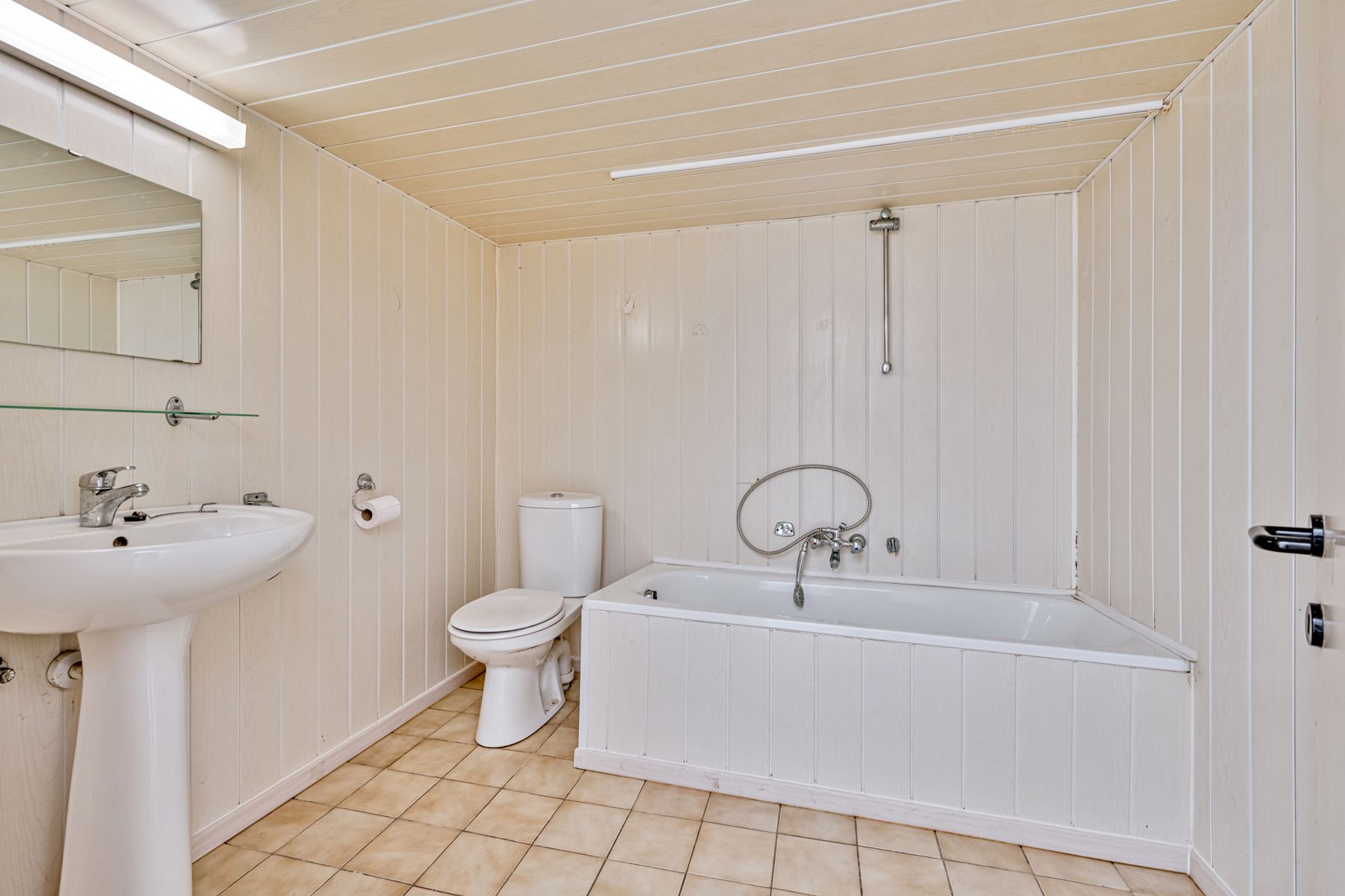 Instapklare woning met 2 slpk en tuin foto 6