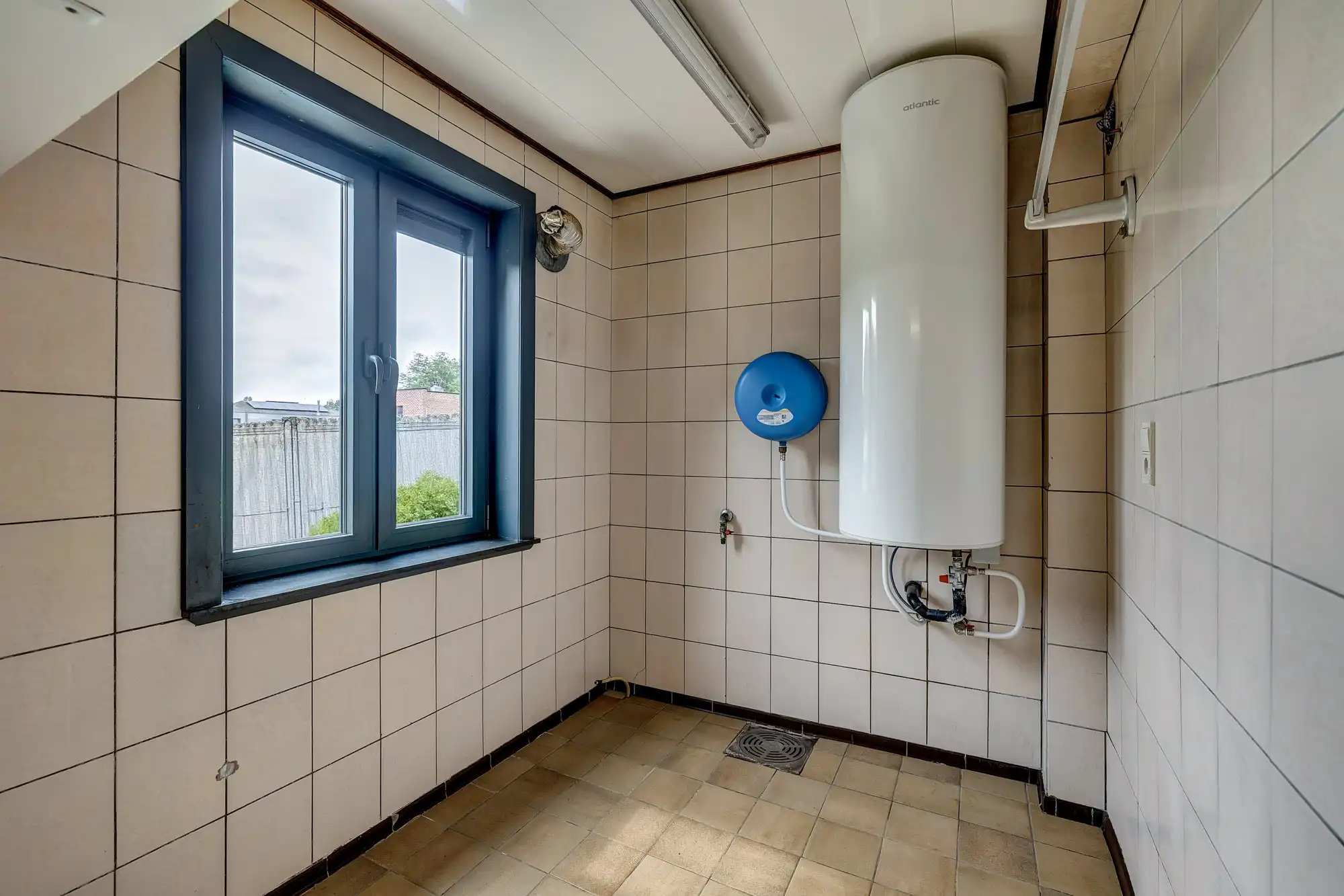 Handelshuis met commercieel gkvls en app met 3 slpks en tuin foto 11