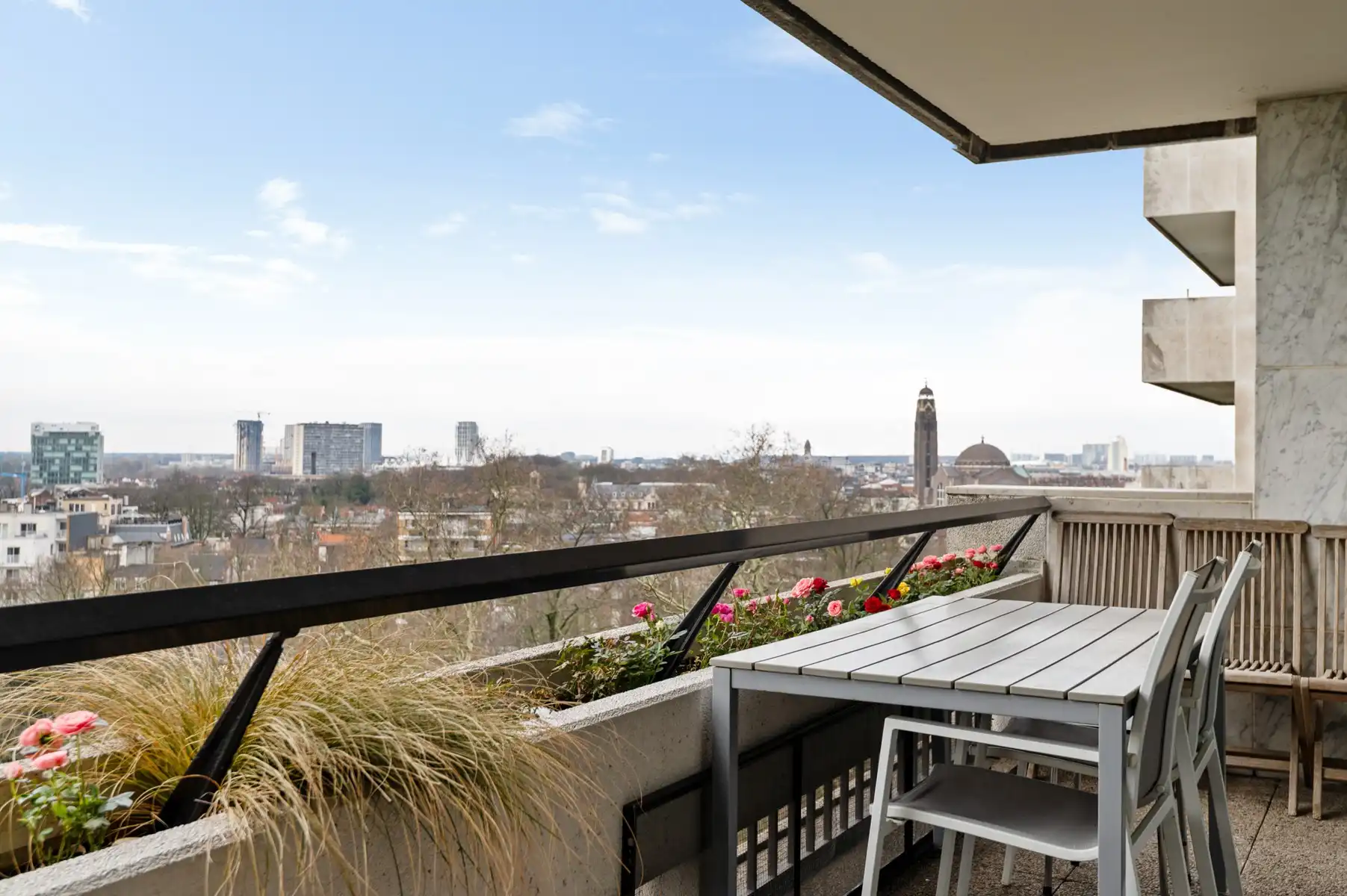 Gezellig, instapklaar appartement 141m² + 26m² terras foto 14