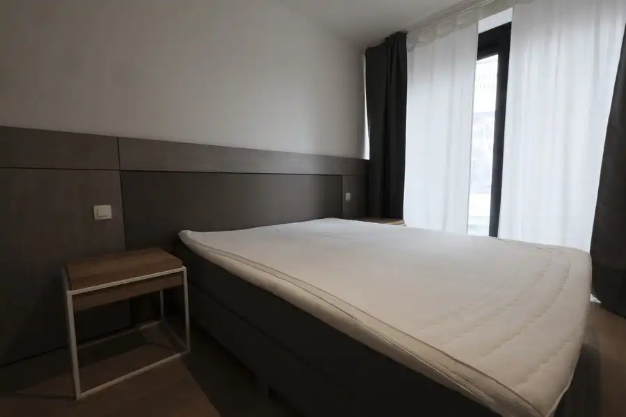 Prachtig gemeubeld luxeappartement met twee slaapkamers gelegen in dé winkelstraat van Hasselt foto 28