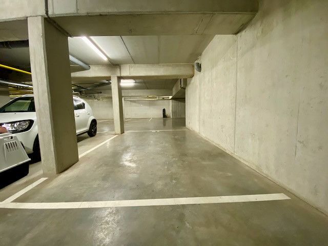 Ruime ondergrondse parking in het mooie domein 'Drakenhof'! foto 3