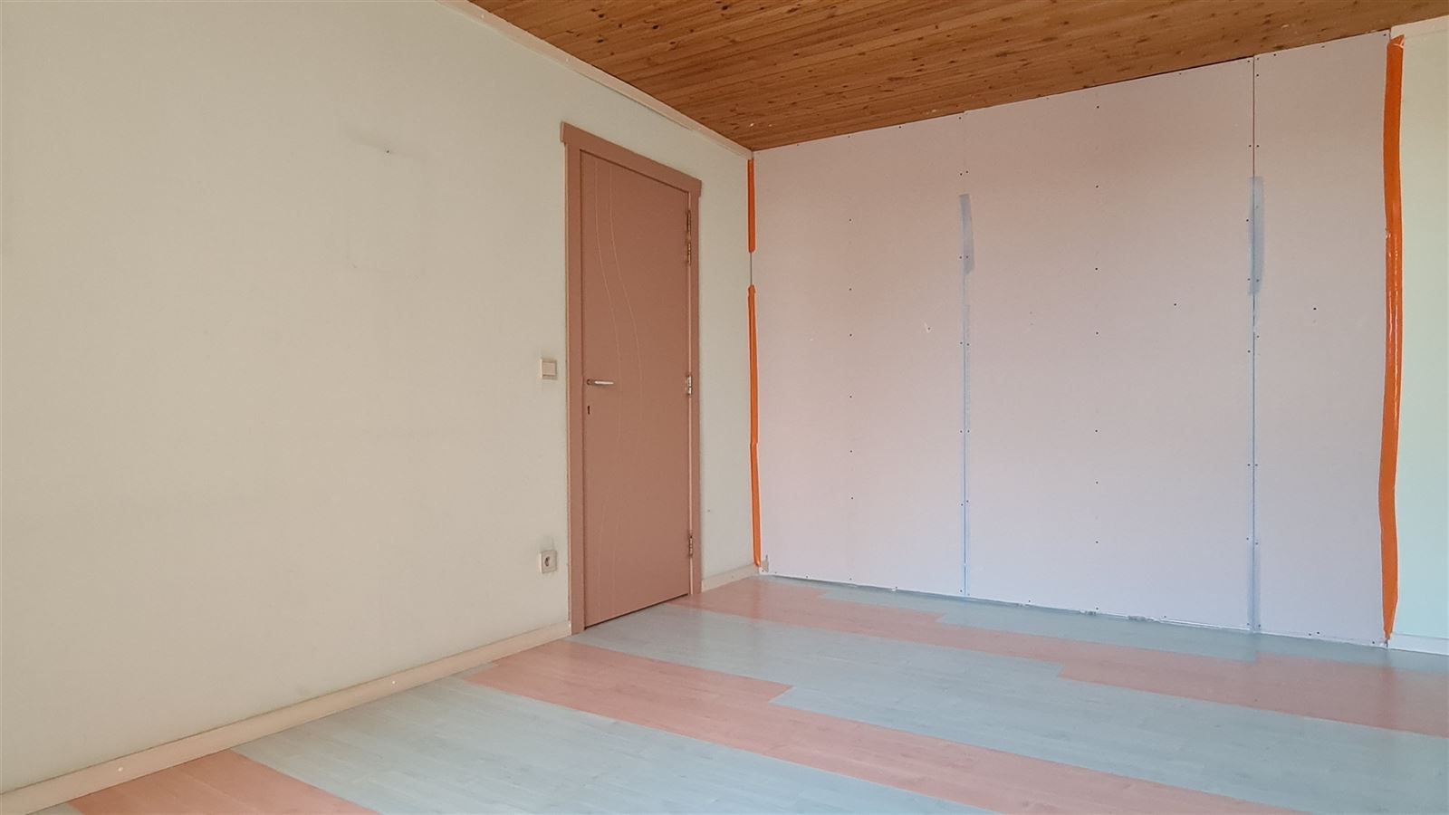 Te renoveren woning op centrale ligging foto 16