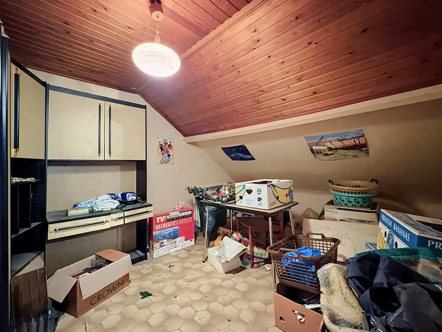 Te renoveren woning met 4 slaapkamers in Schoten foto 14