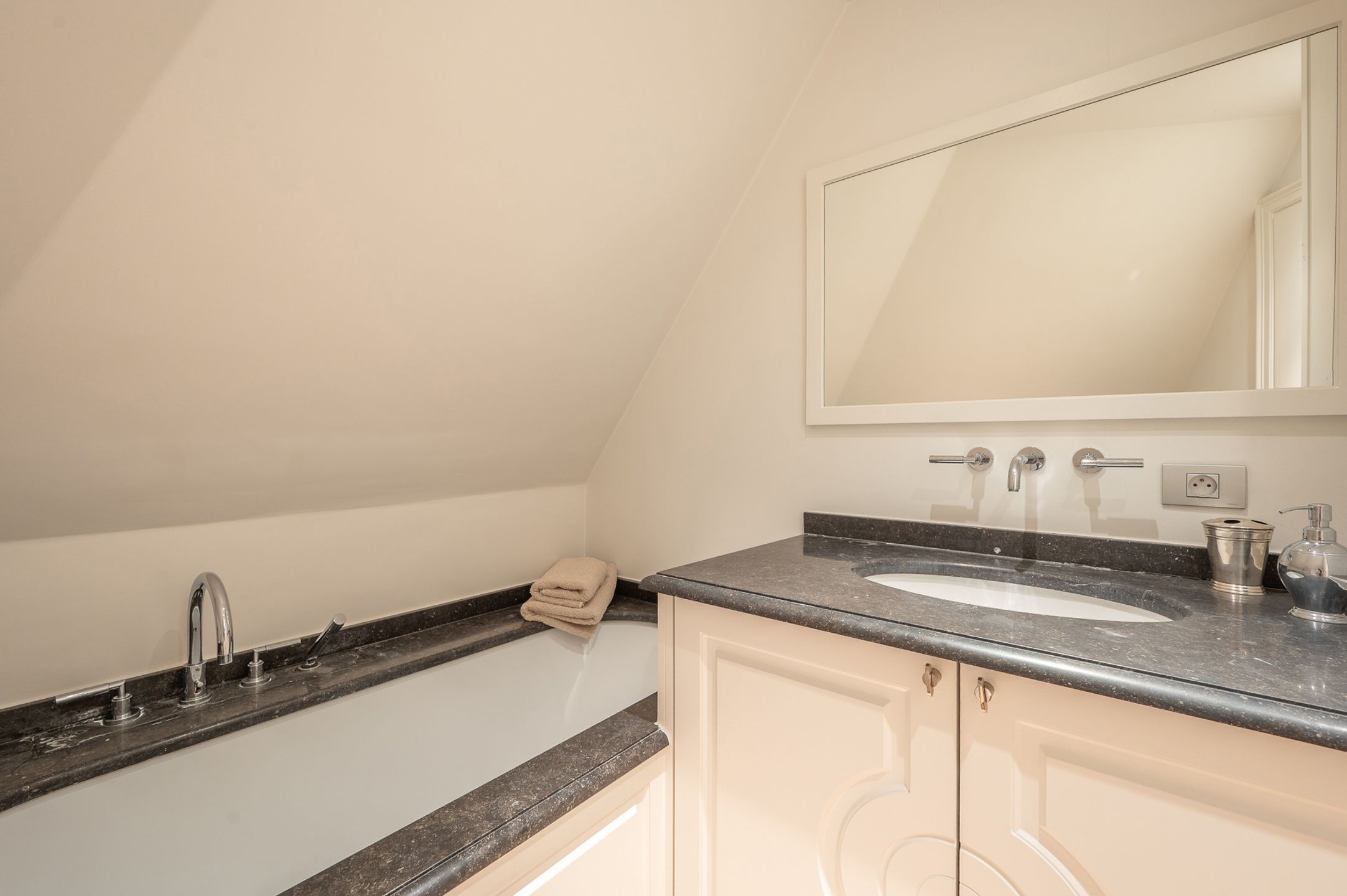 Stijlvol duplexappartement nabij het Albertplein – Het Zoute foto 17