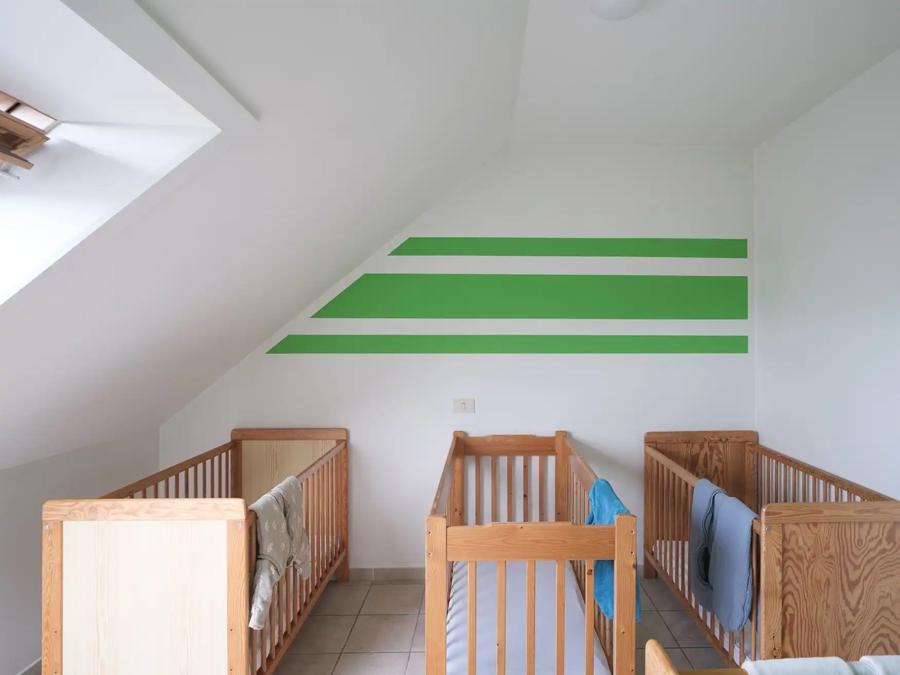 Ruime woning met zuidgerichte tuin en open zicht. foto 16