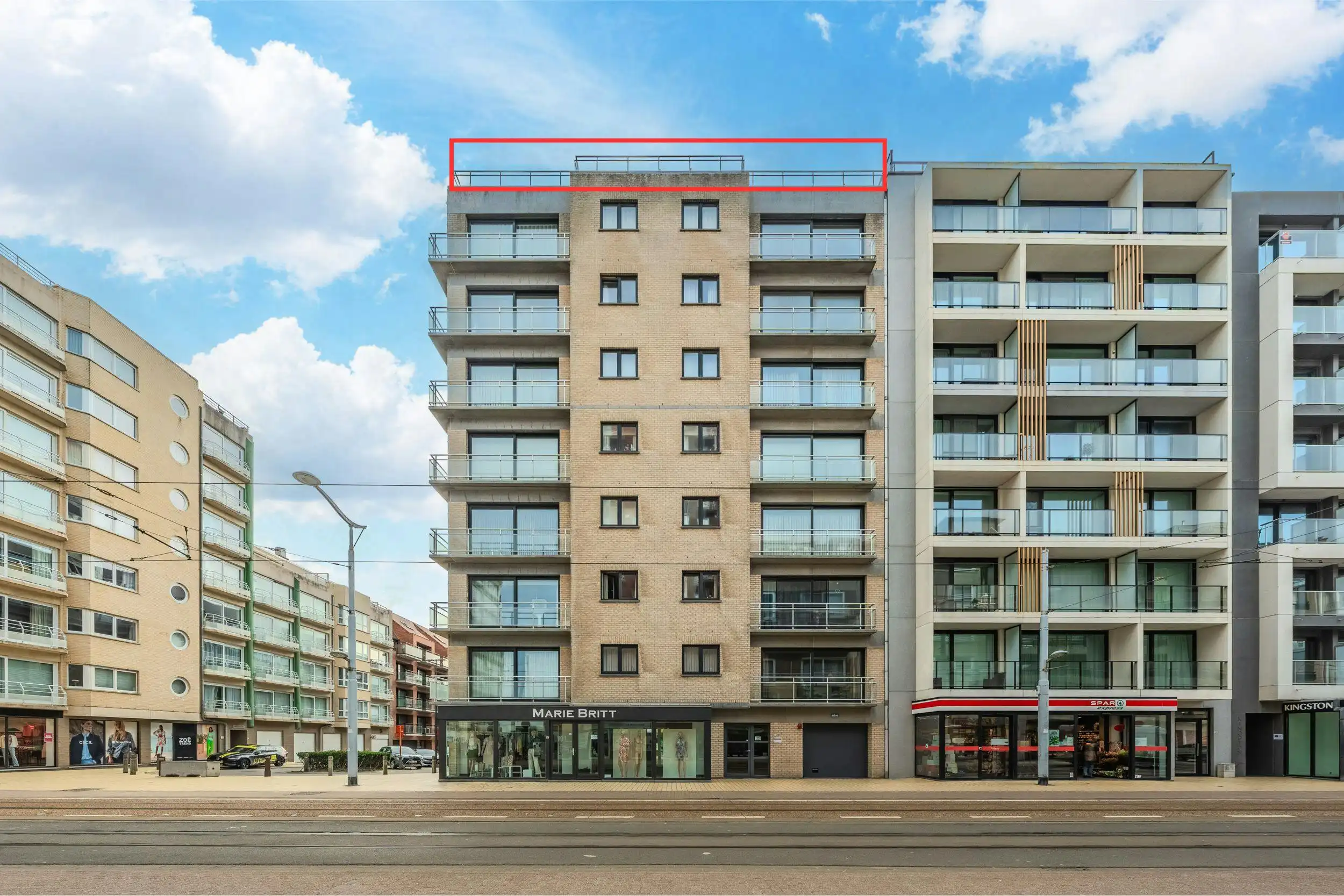 Ruim penthouse appartement met groot terras op toplocatie! foto 15