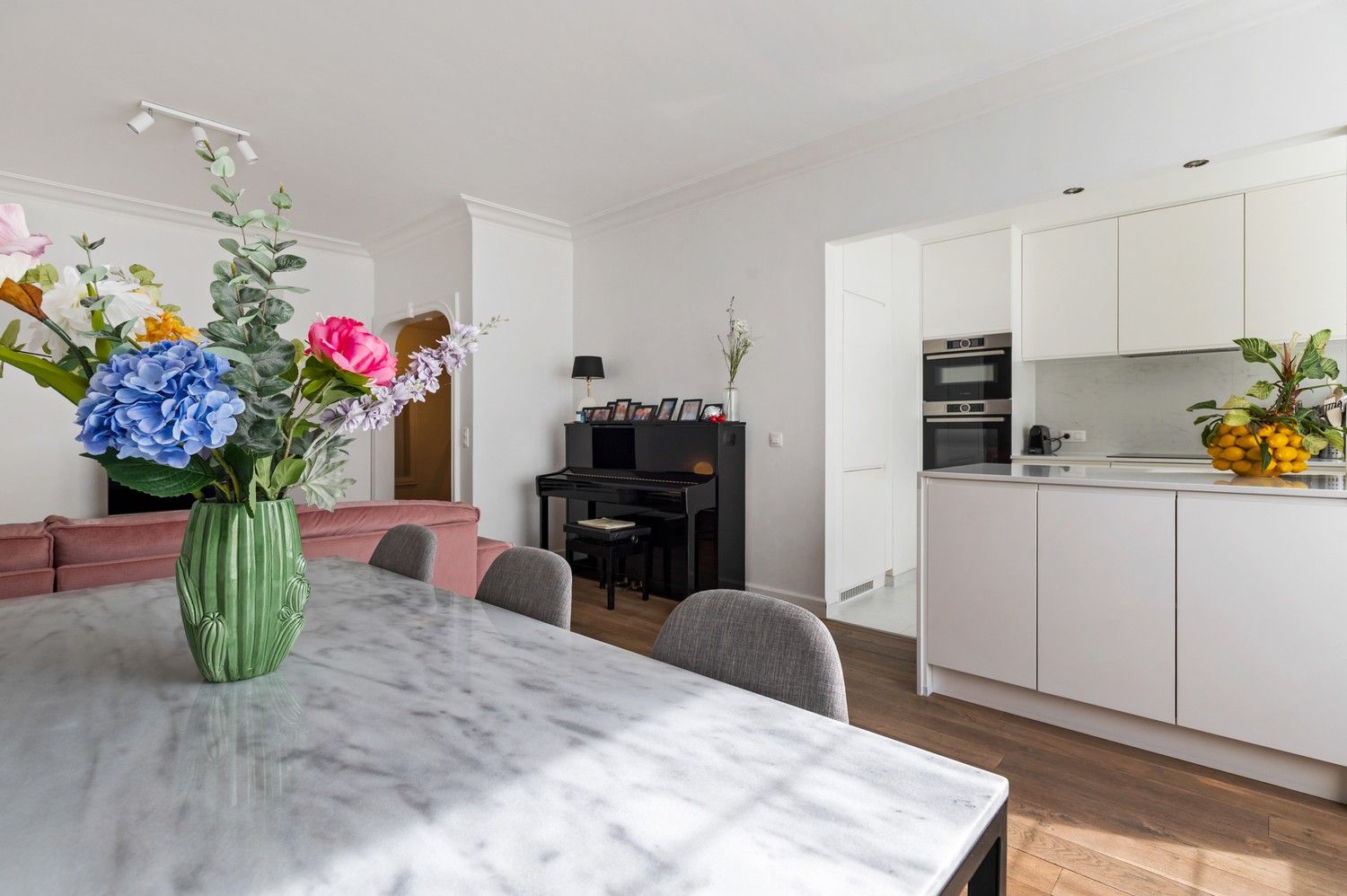 Prachtig instapklaar 3-SLPK appartement (105m²) met terras op toplocatie te Antwerpen! foto 7