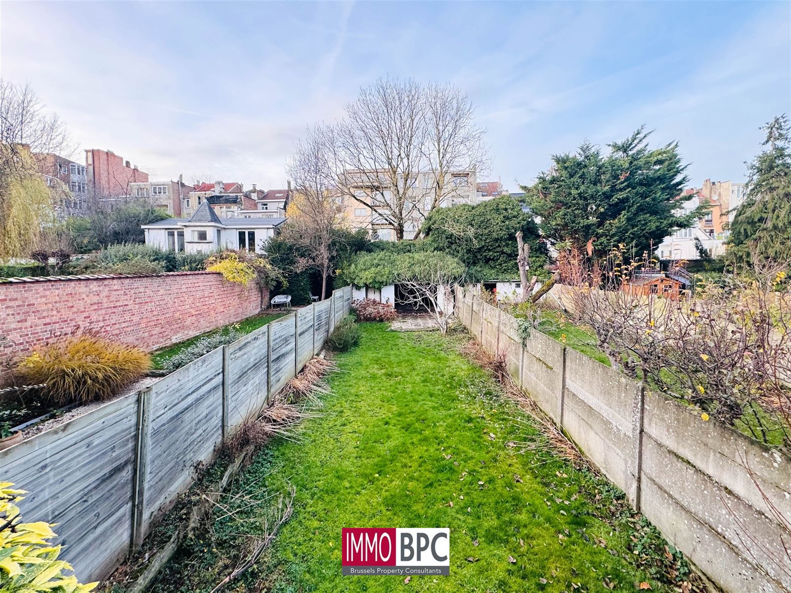 Karaktervol woning met 5 slaapkamers , tuin en garage  foto 6